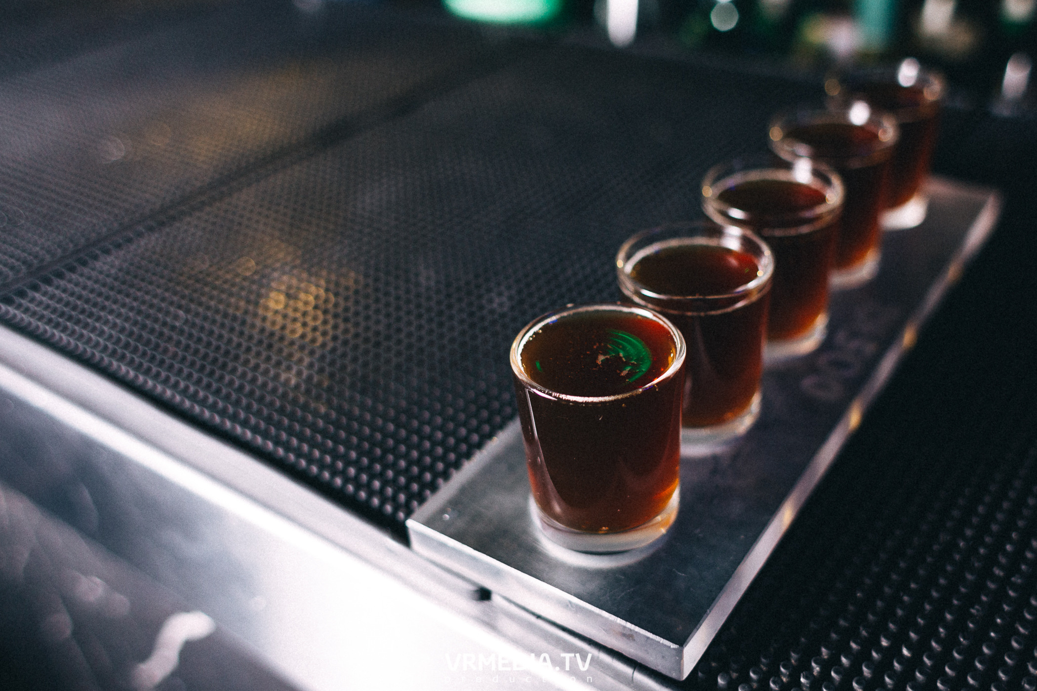 Bunny Hard в баре «DOSKI»