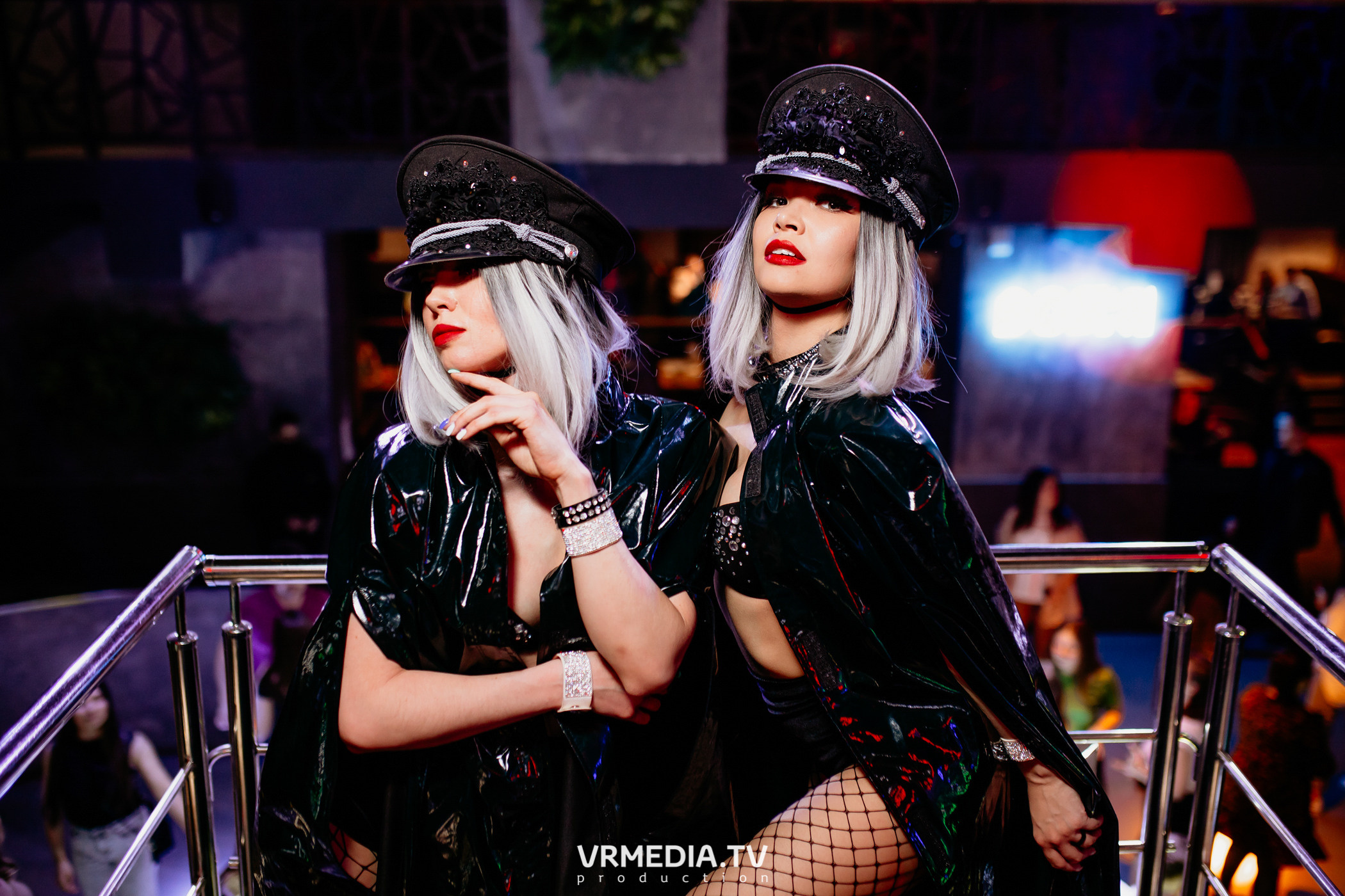 Выходные в баре «DOSKI»