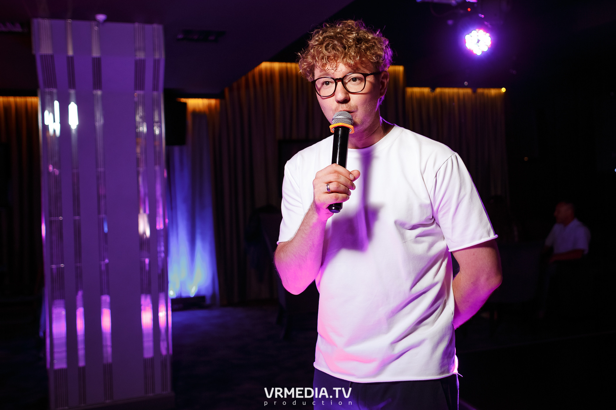 Летний караоке марафон в караоке-баре «Volna»