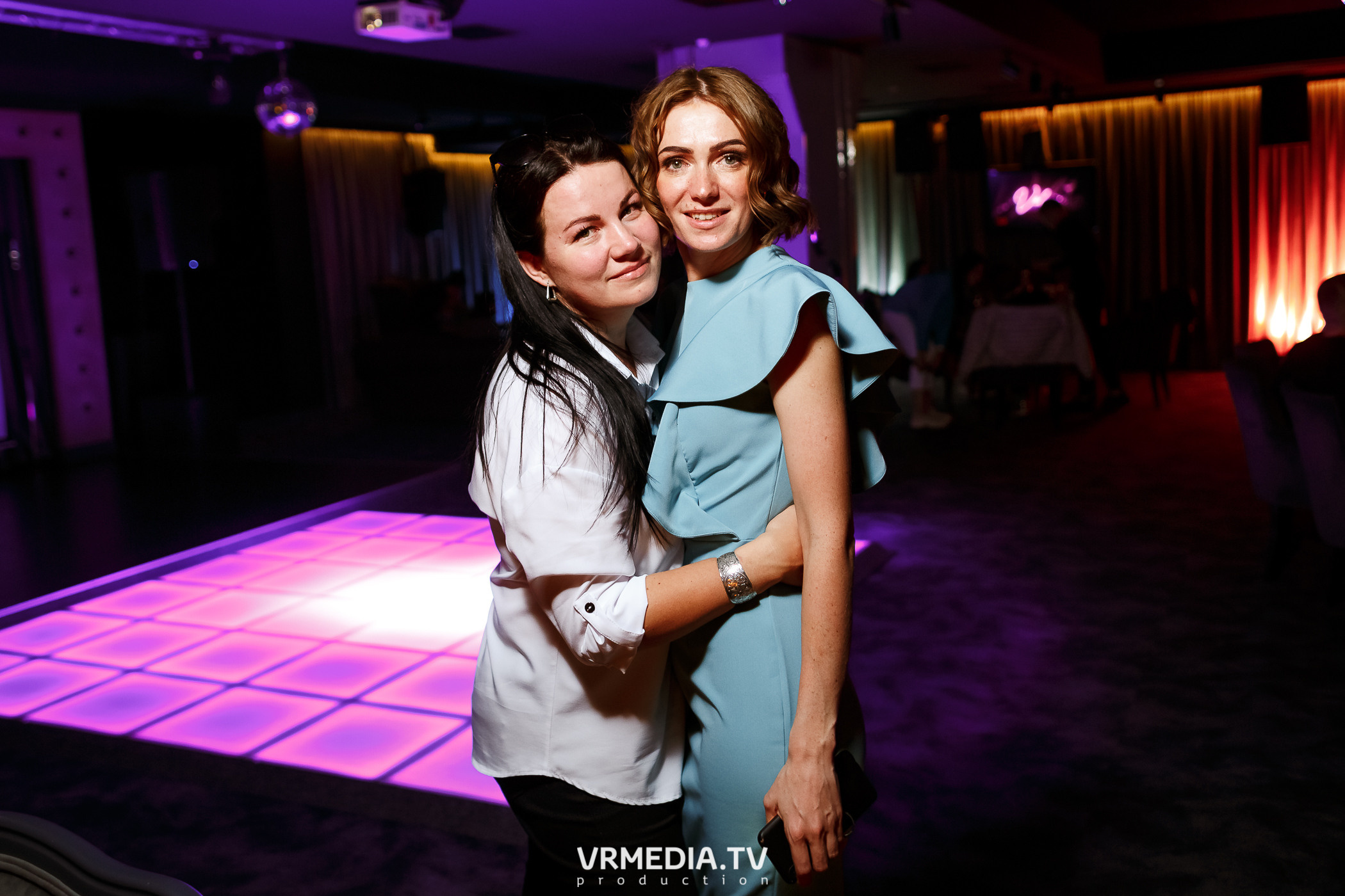 Летний караоке марафон в караоке-баре «Volna»