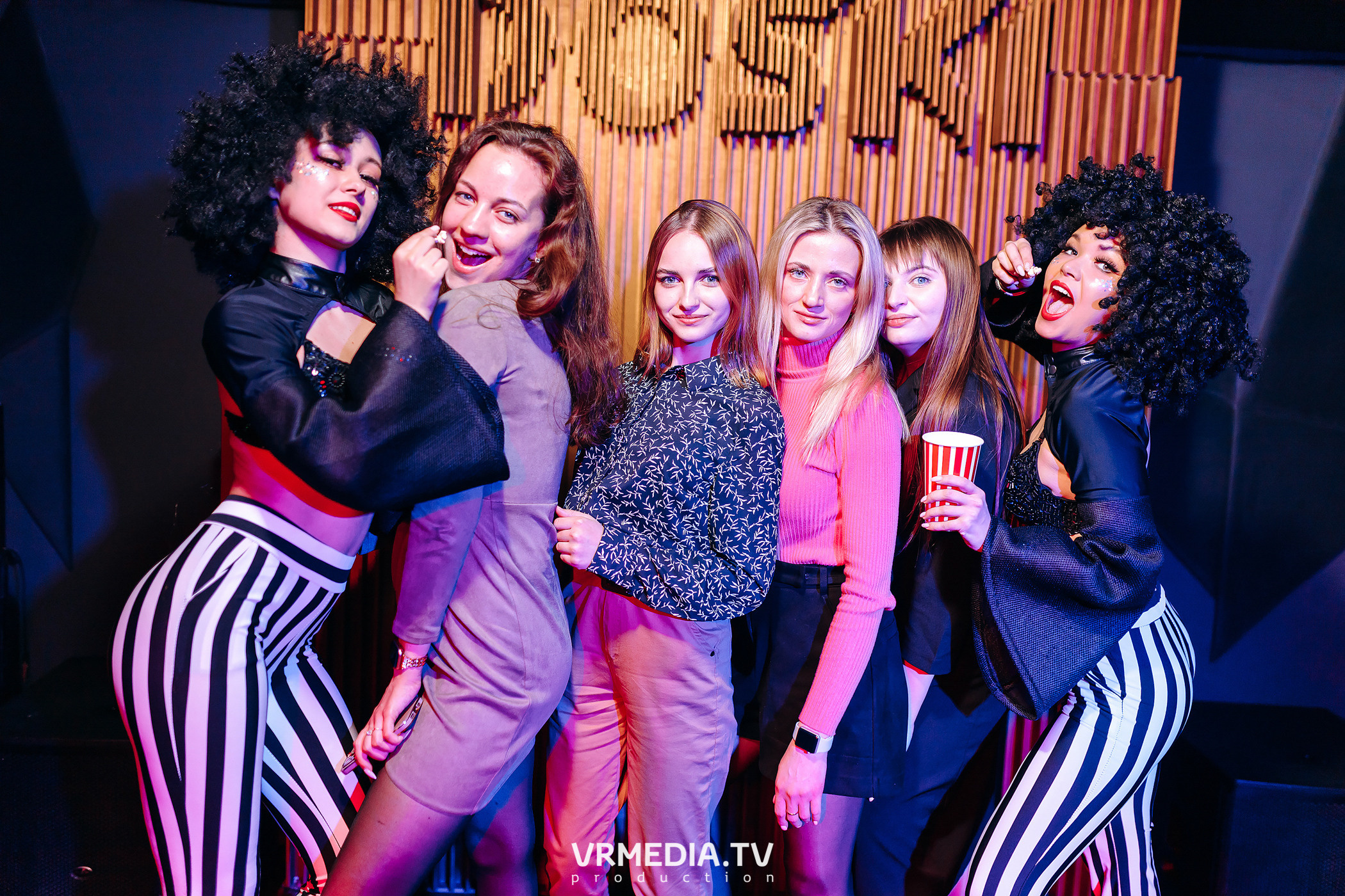 Выходные в баре «DOSKI»