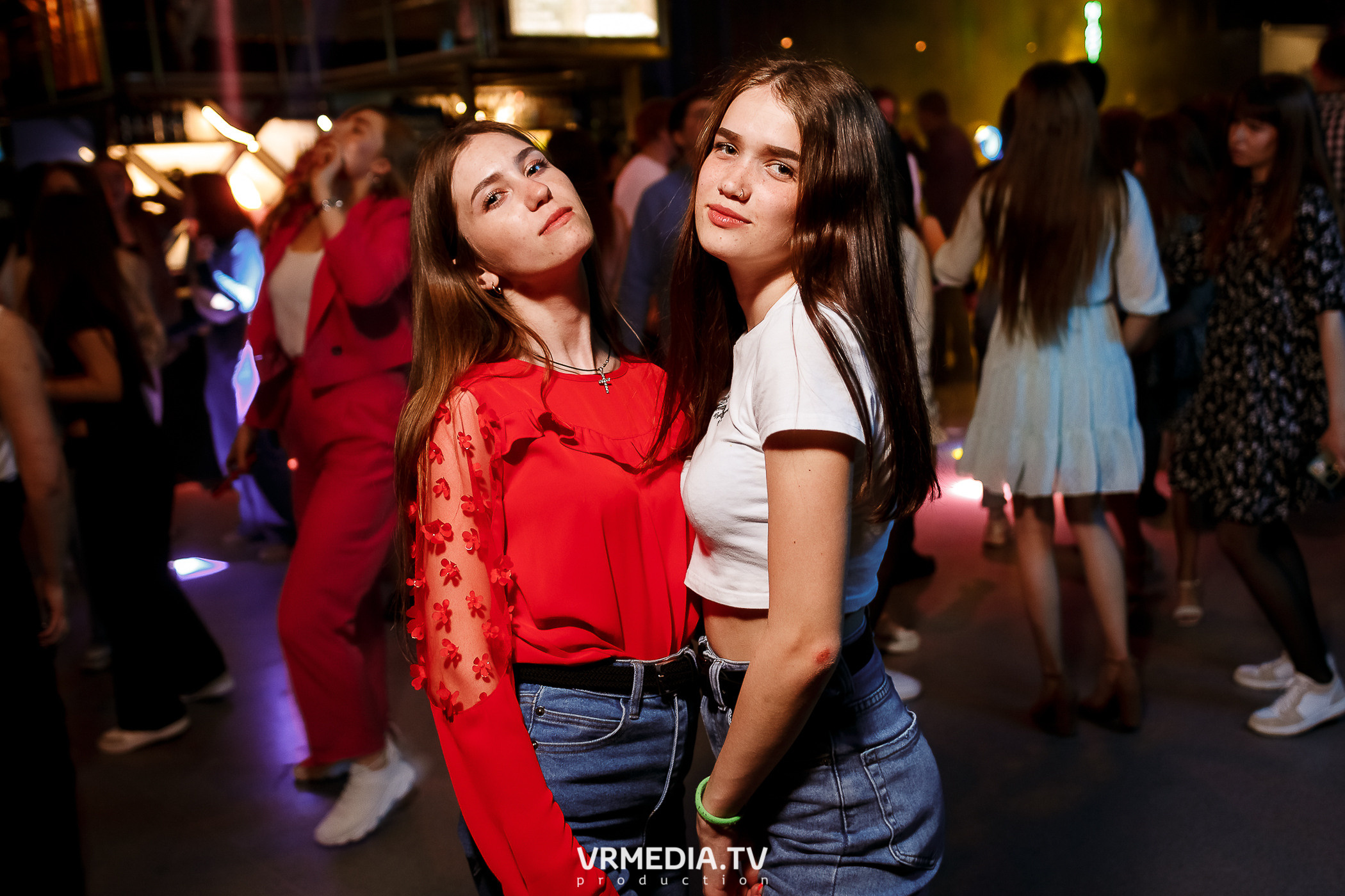 Выходные в баре «DOSKI»