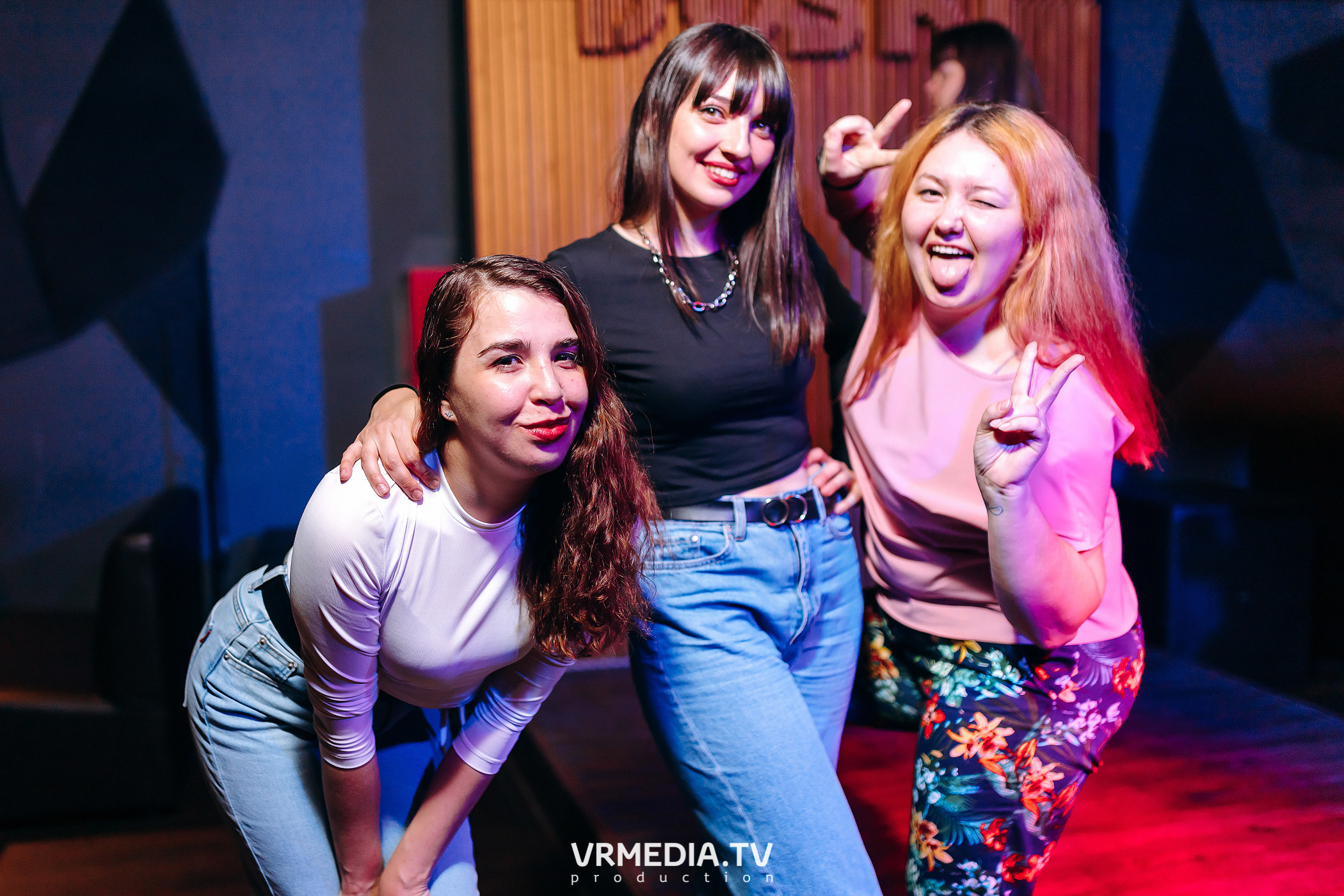 Выходные в баре «DOSKI»