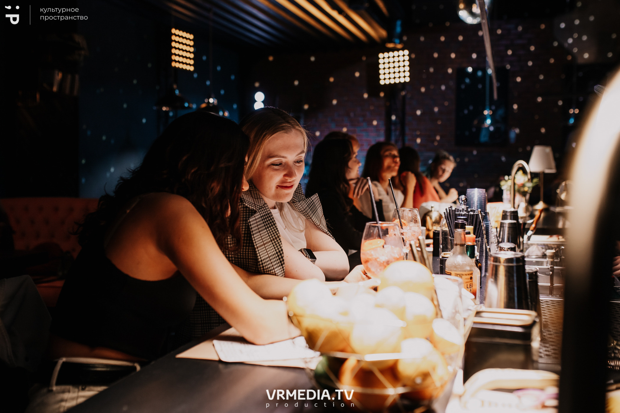 11 Friends of Chao в культурном пространстве «Редакция»