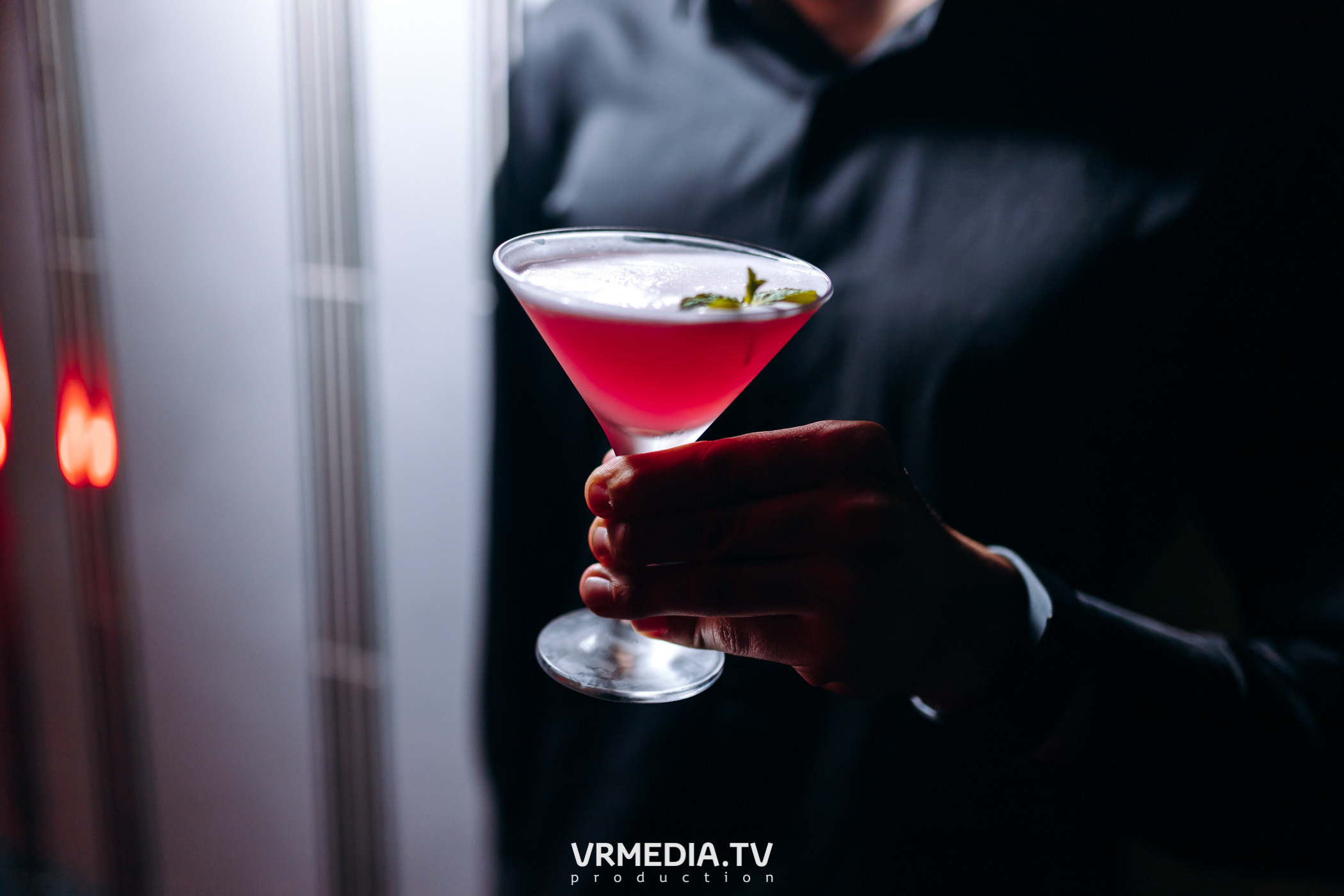 Love is… в караоке-баре «Volna»