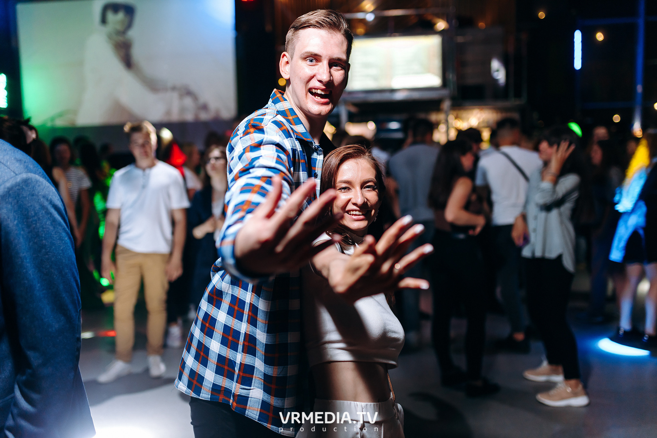 Выходные в баре «DOSKI»