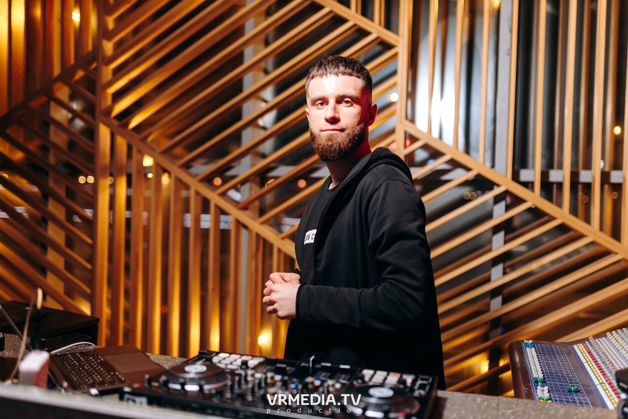 Выходные в баре «DOSKI»