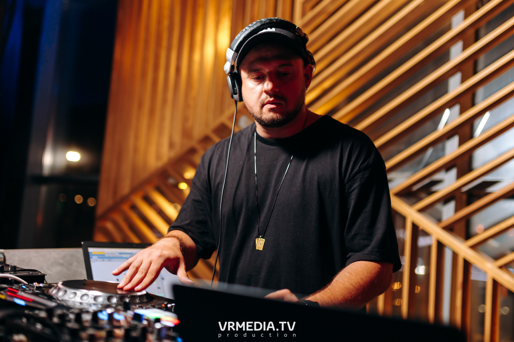 Новогодние корпоративы в баре «DOSKI»