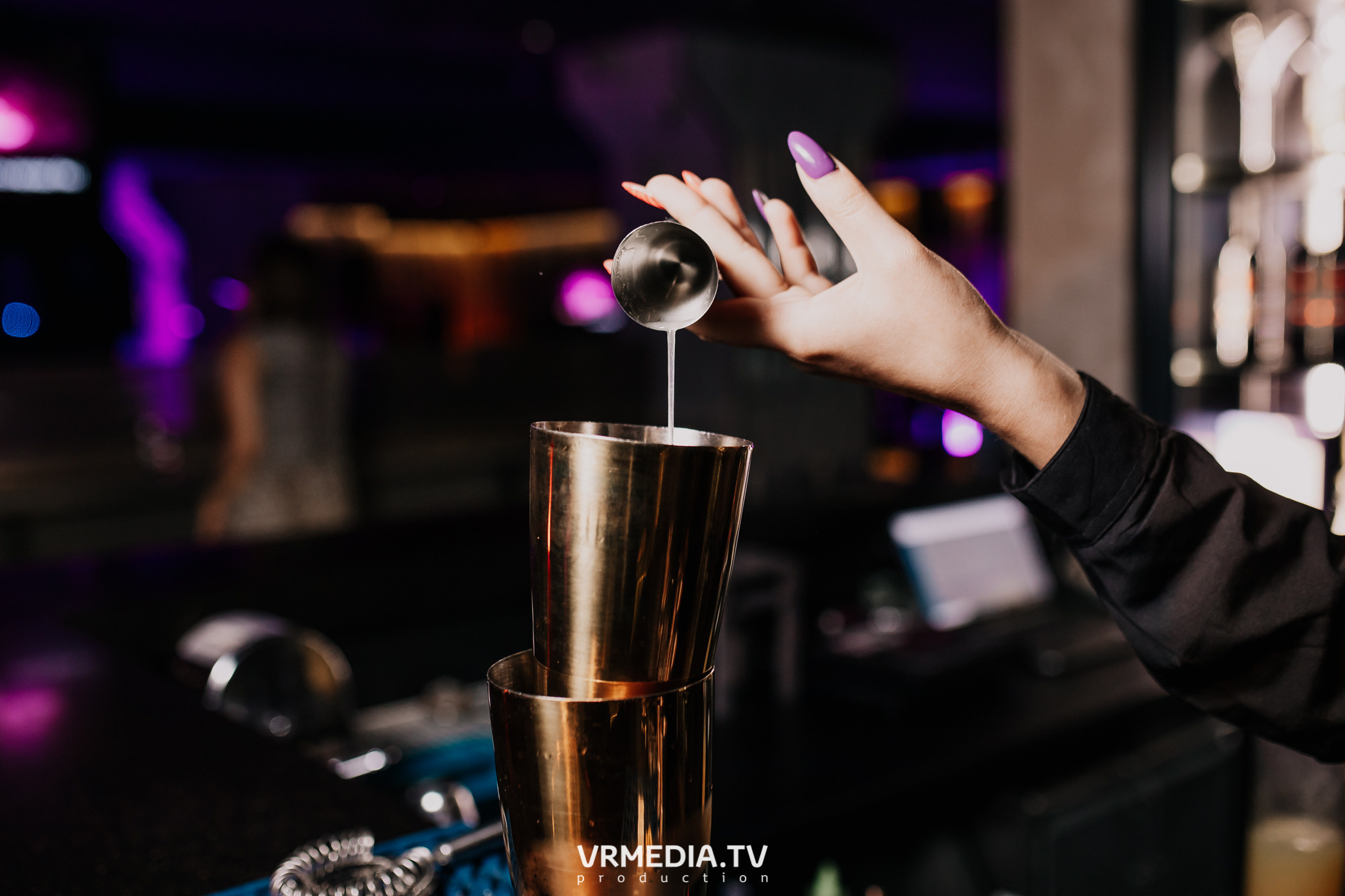 IQ party в караоке-баре «Volna»