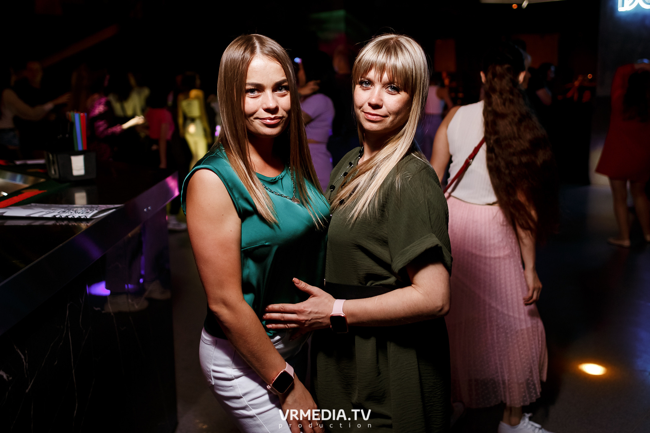 Выходные в баре «DOSKI»