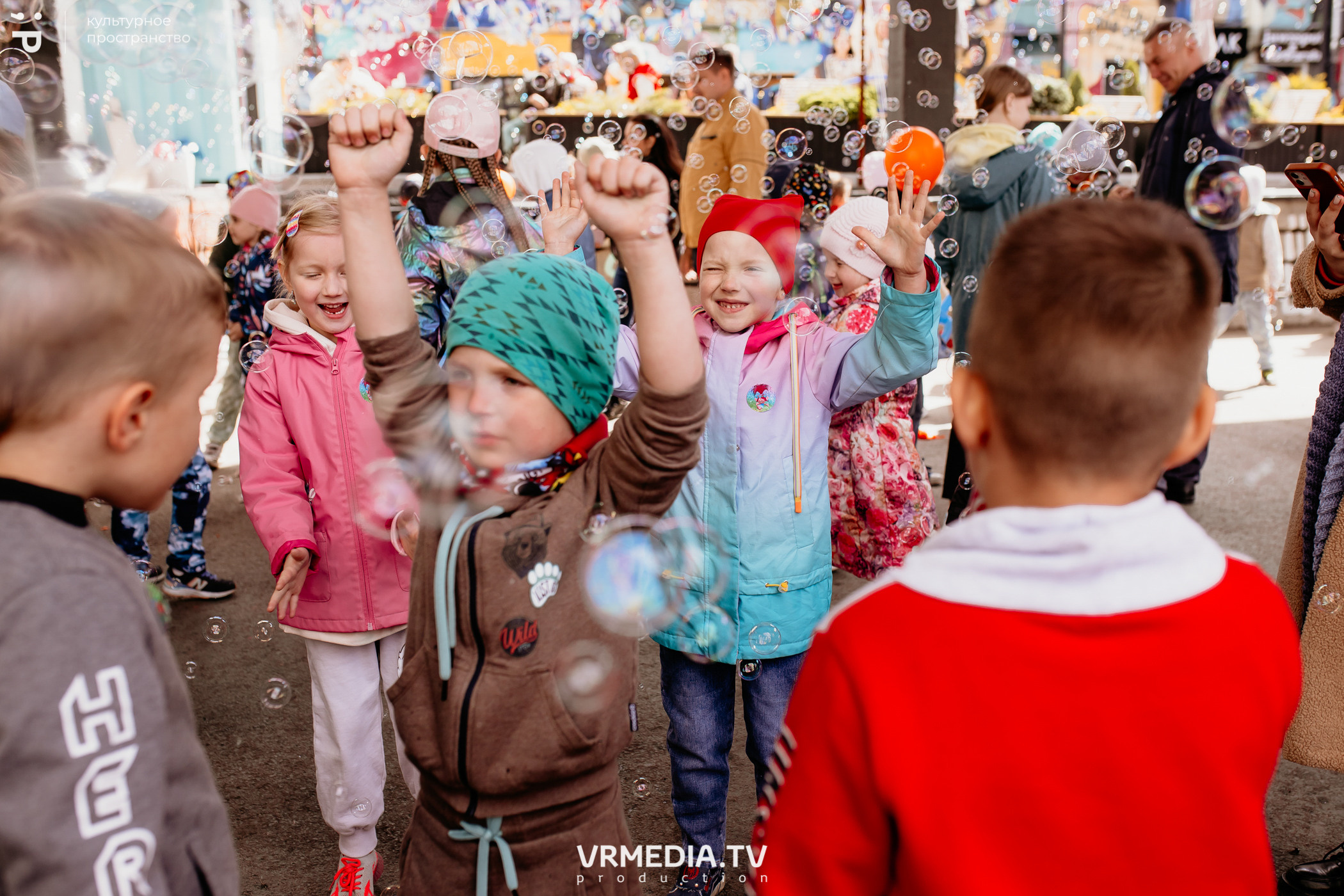 ВСТРЕЧАЙ ЛЕТО С DETISKAZKA42 в культурном пространстве «Редакция»
