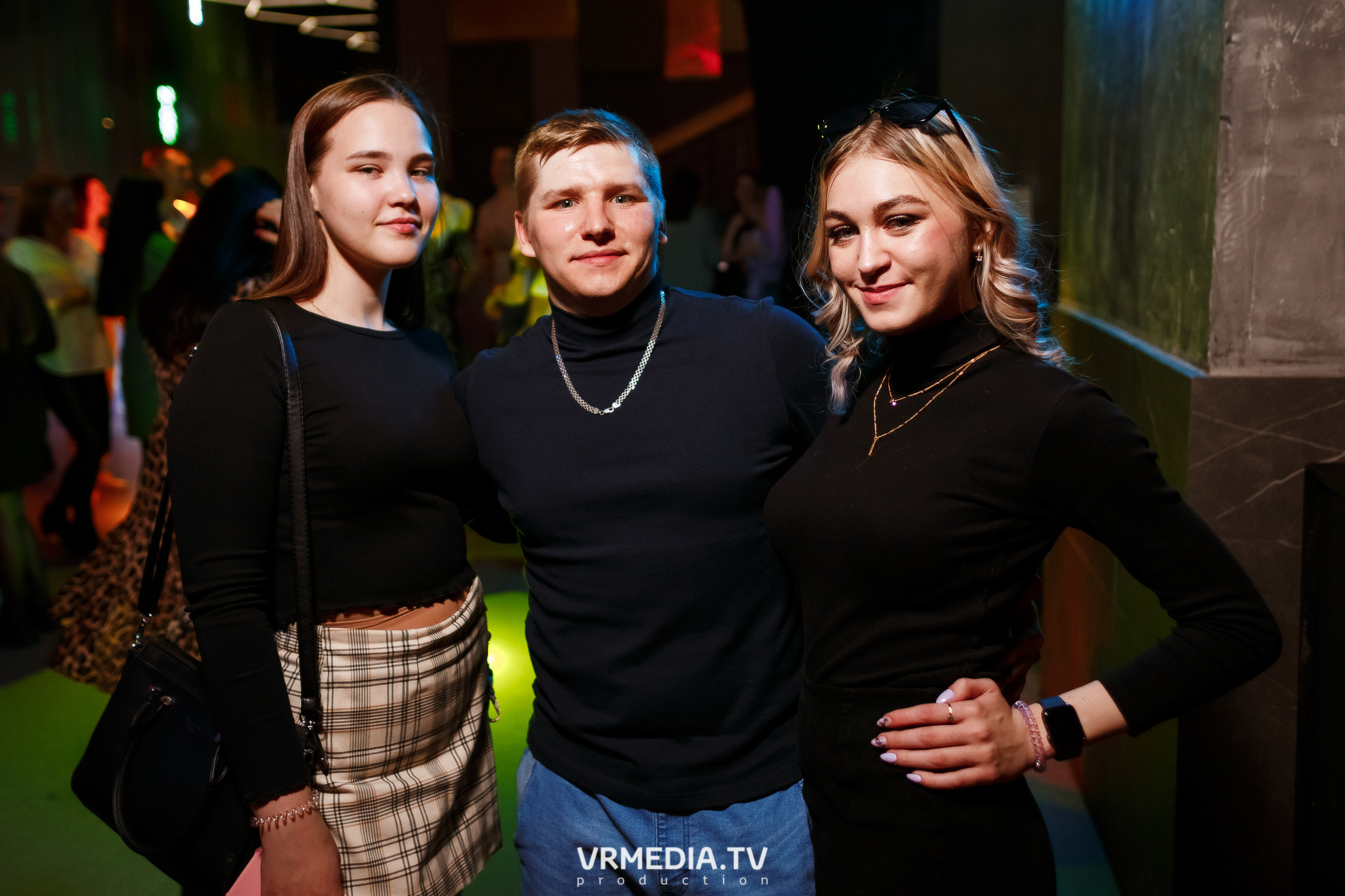 Выходные в баре «DOSKI»