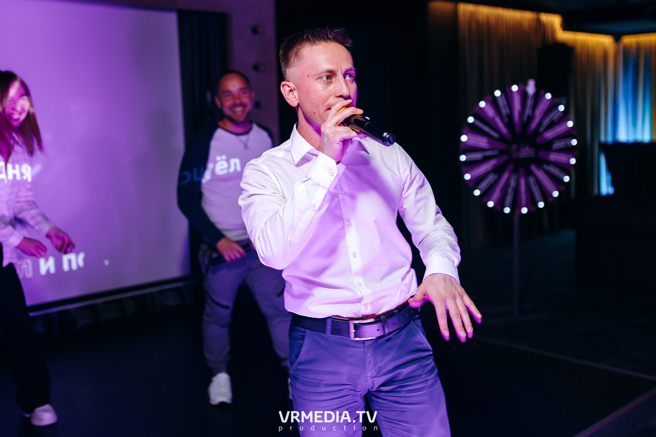 Колесо Фортуны в караоке-баре «Volna»