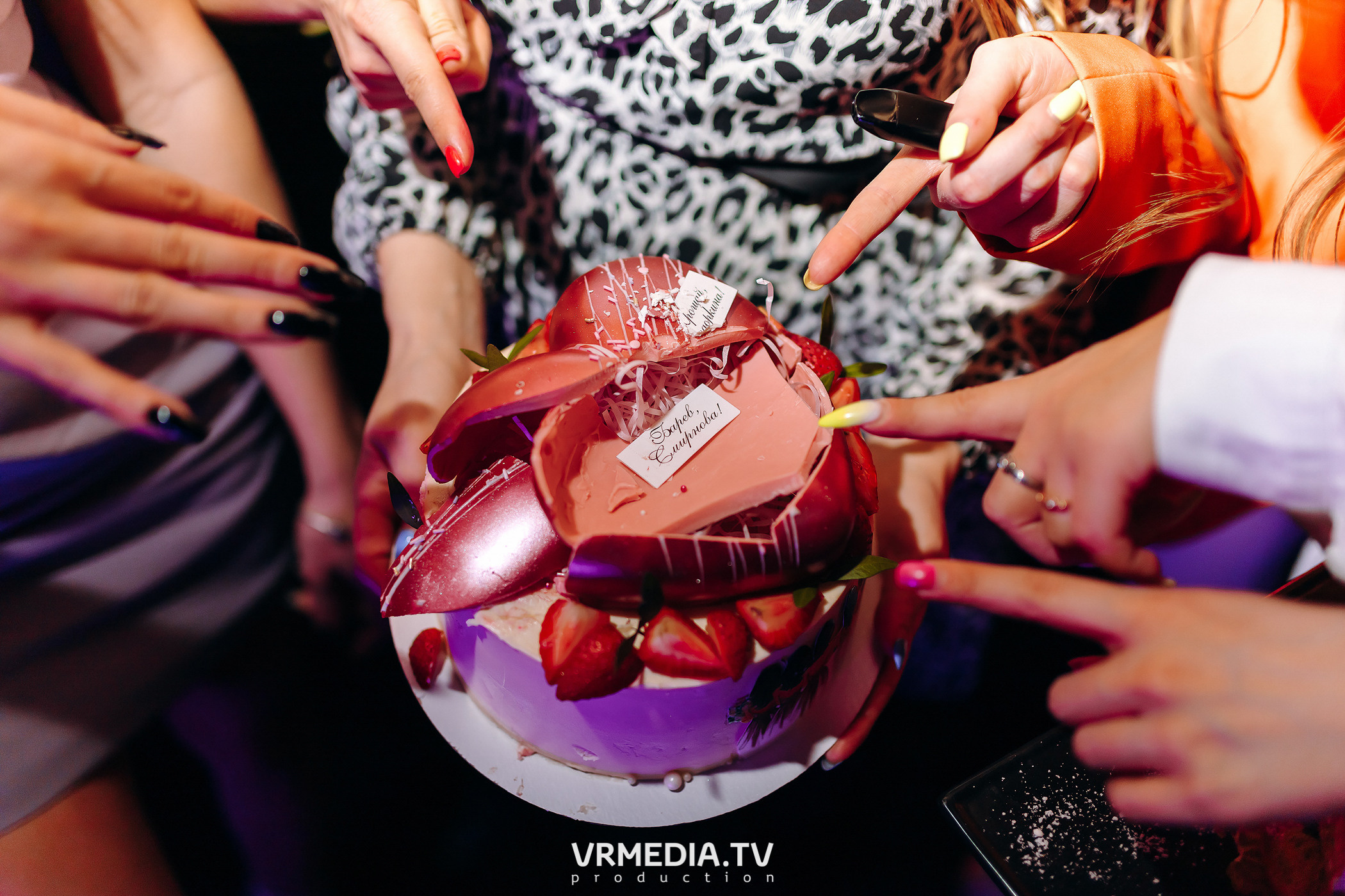 Колесо Фортуны в караоке-баре «Volna»