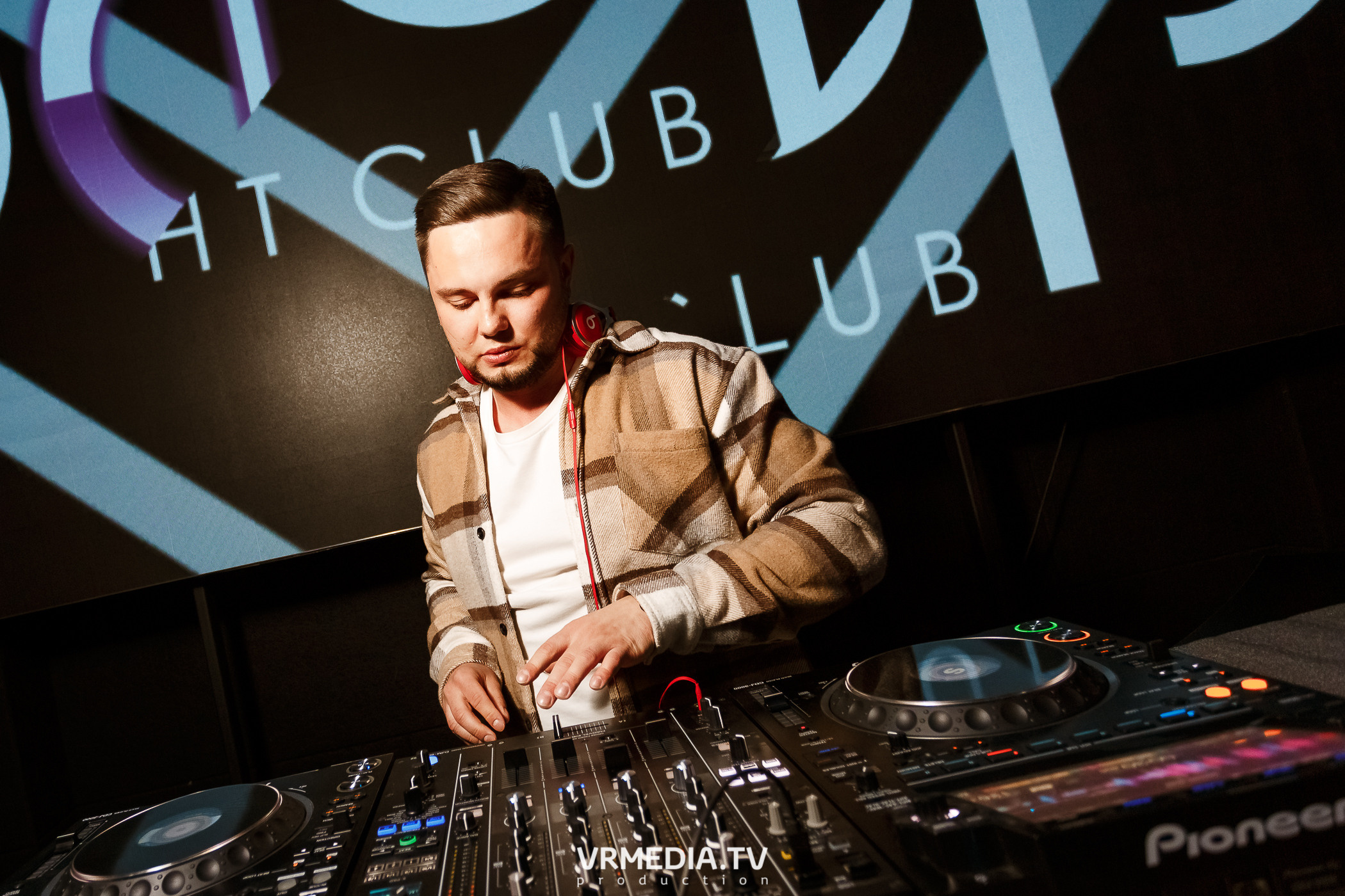 Выходные в ночном клубе «ЭФИР»