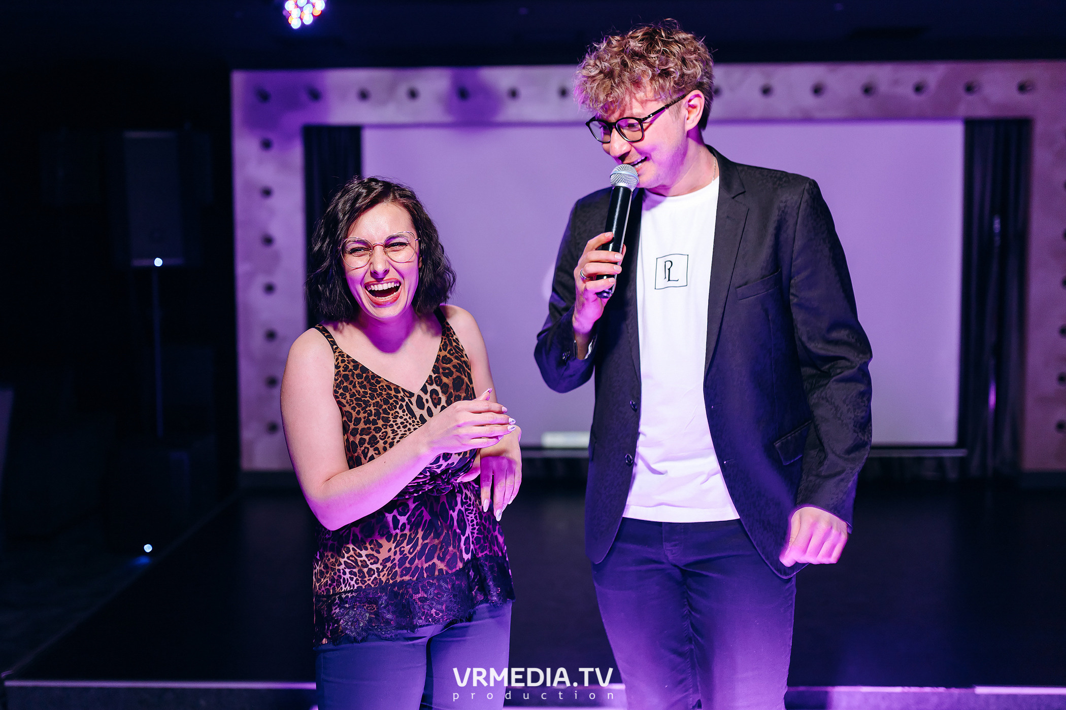 Колесо Фортуны в караоке-баре «Volna»