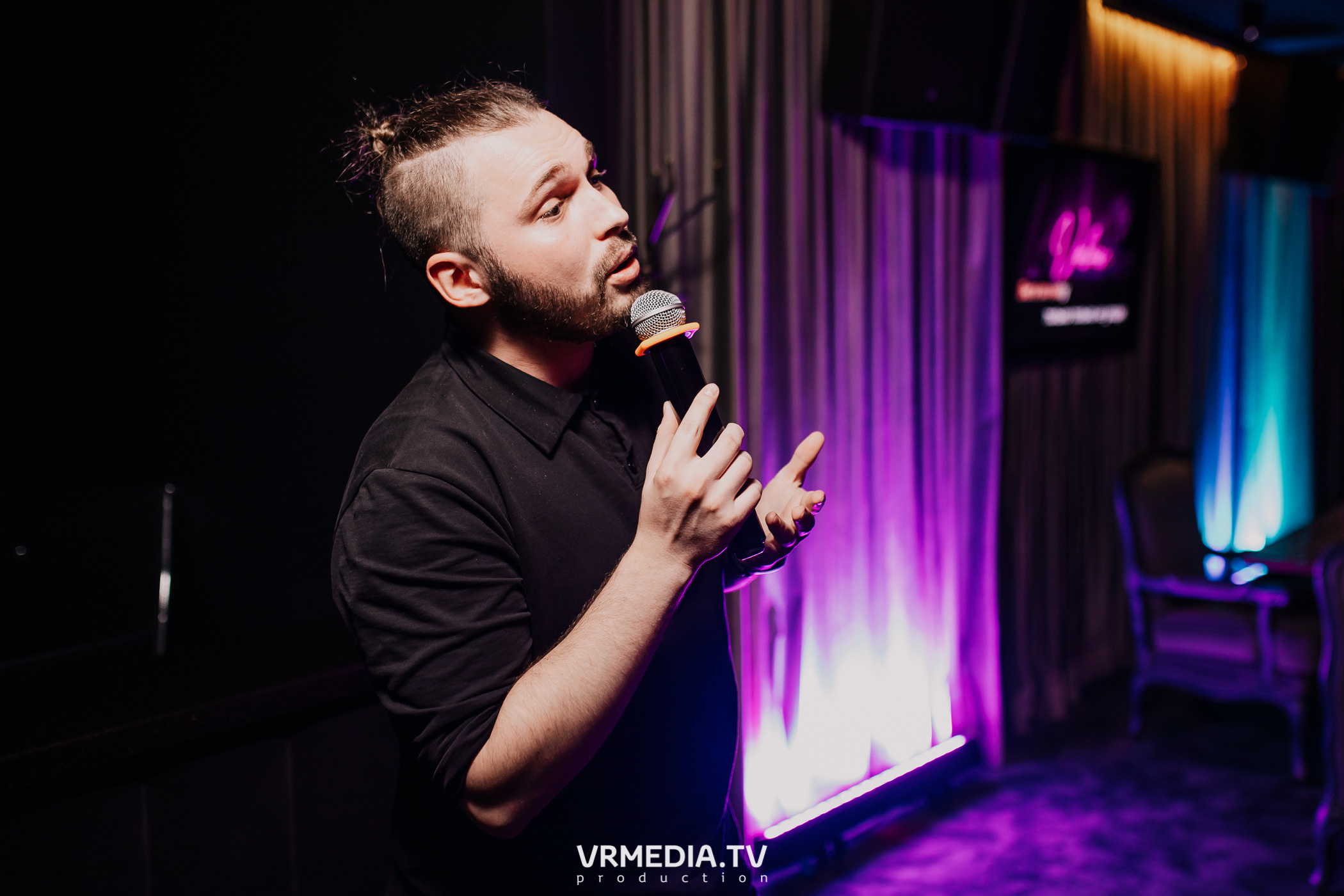 Русский рок в караоке-баре «Volna»