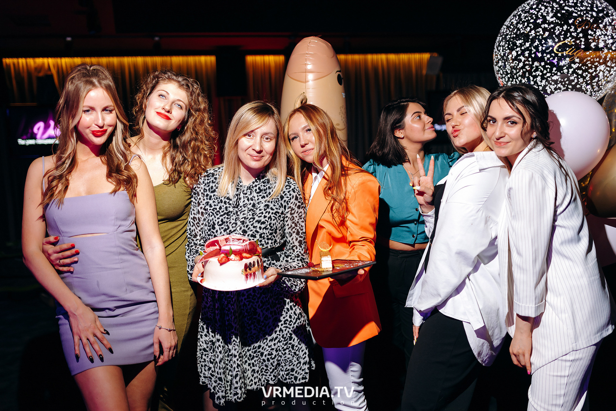 Колесо Фортуны в караоке-баре «Volna»