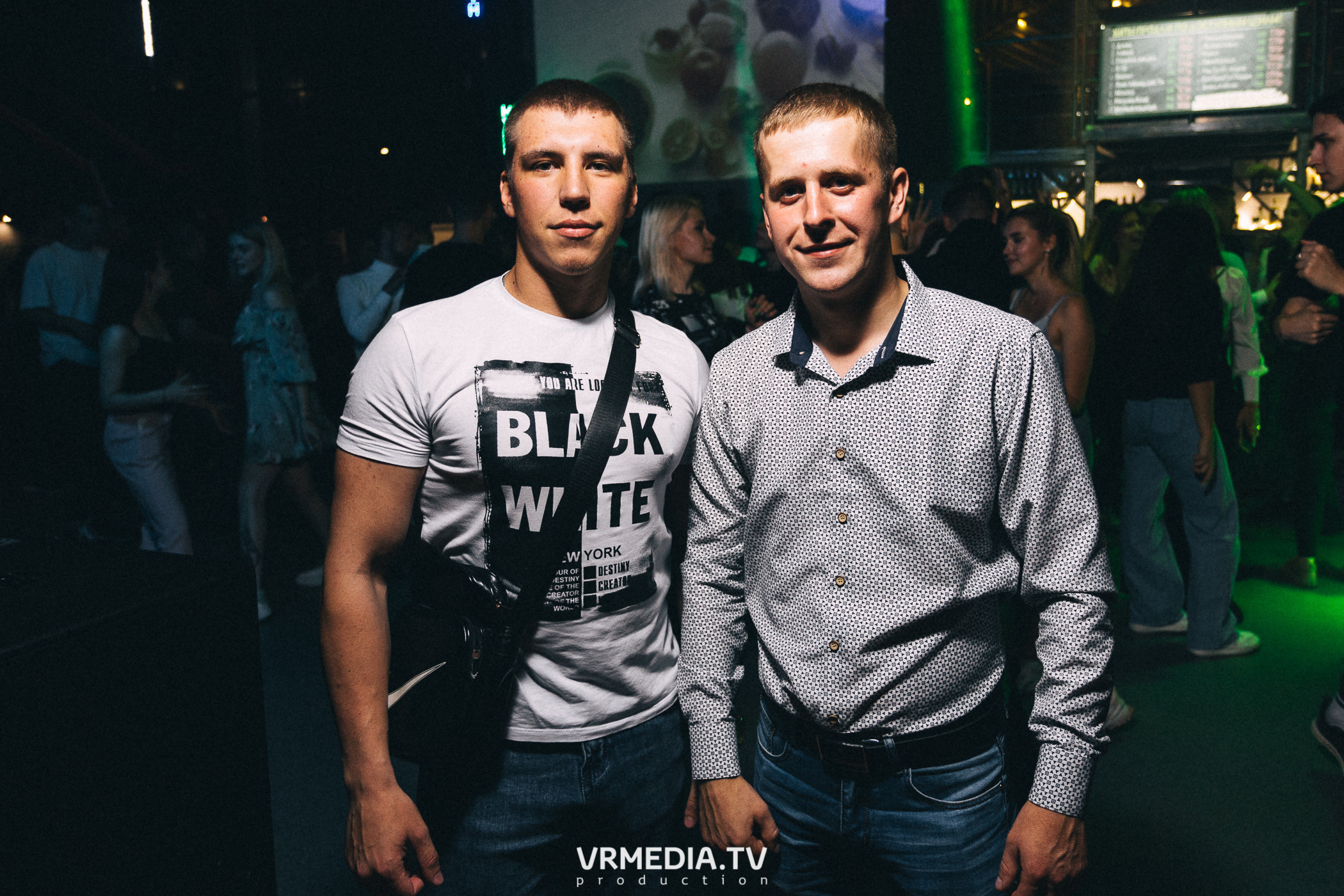 На чилле в баре «DOSKI»