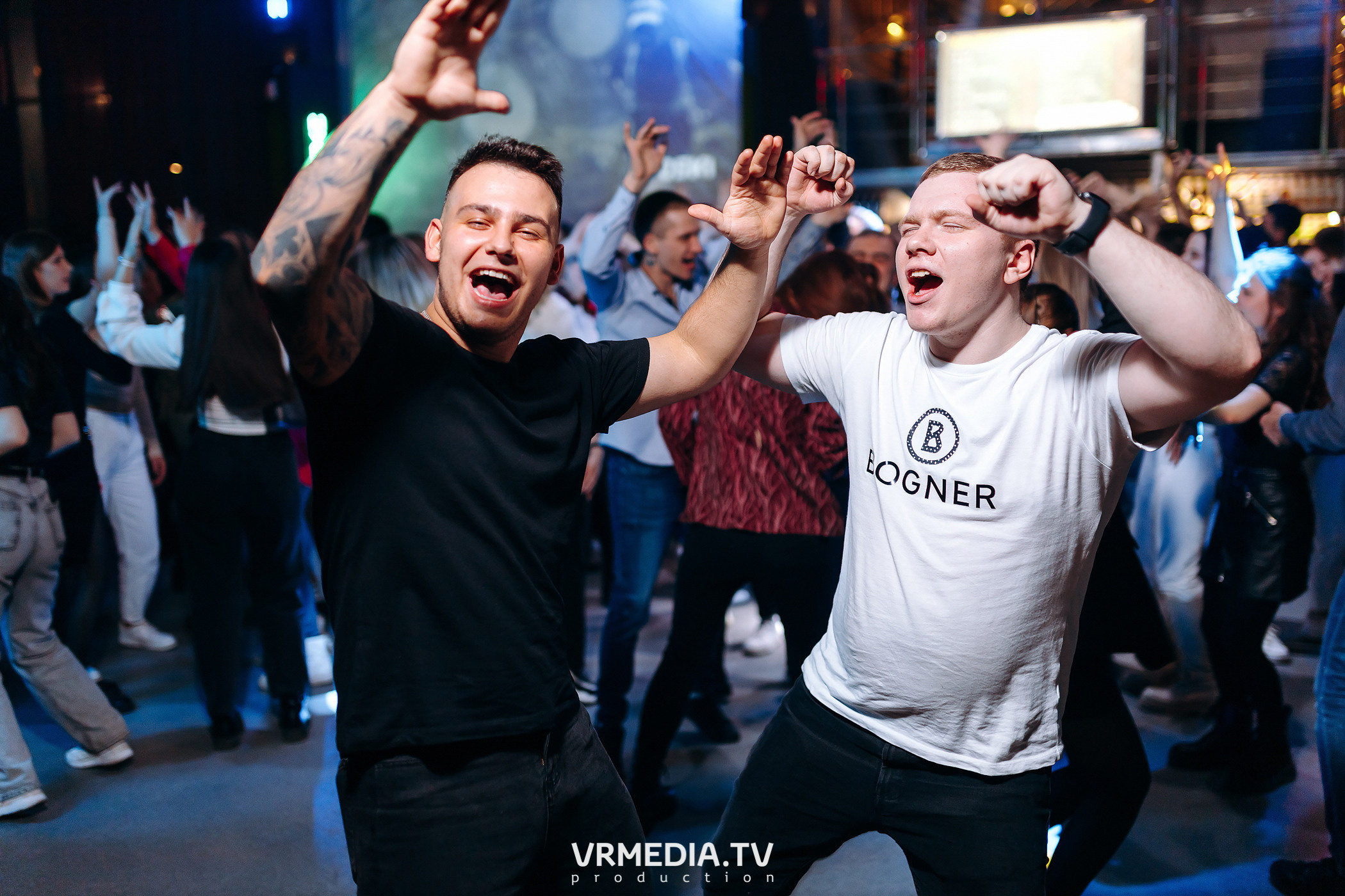 Выходные в баре «DOSKI»