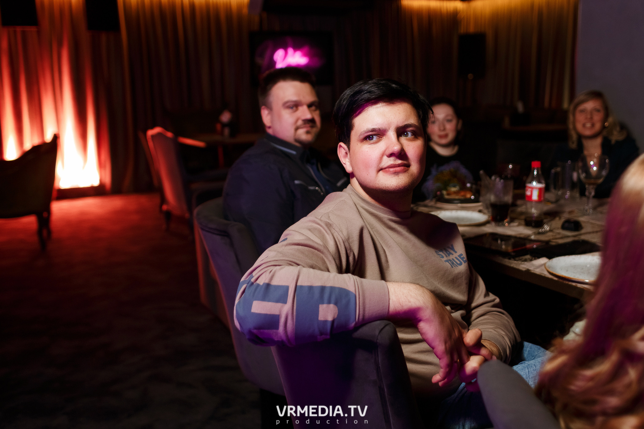 Колесо фортуны в караоке-баре «Volna»