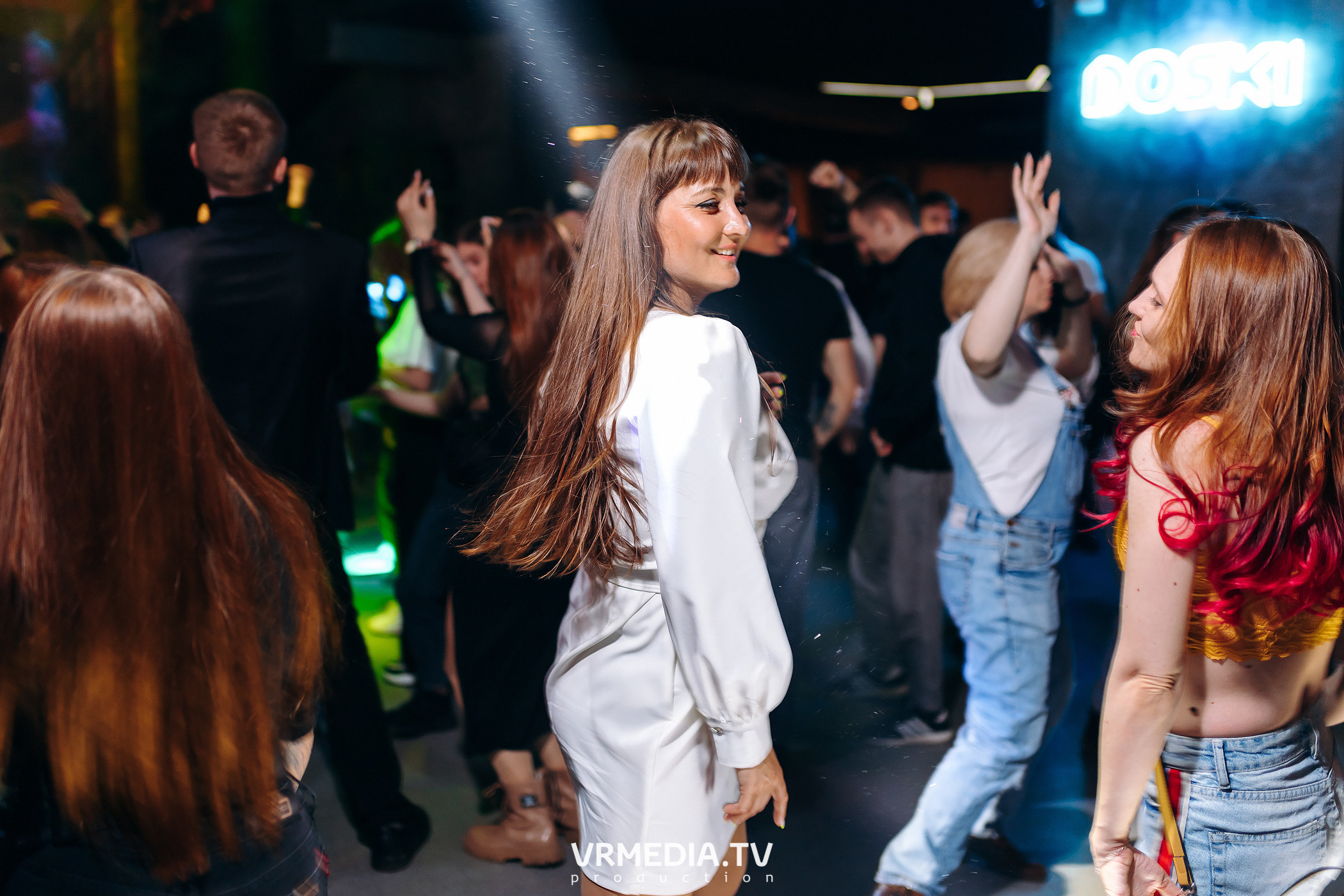 Выходные в баре «DOSKI»