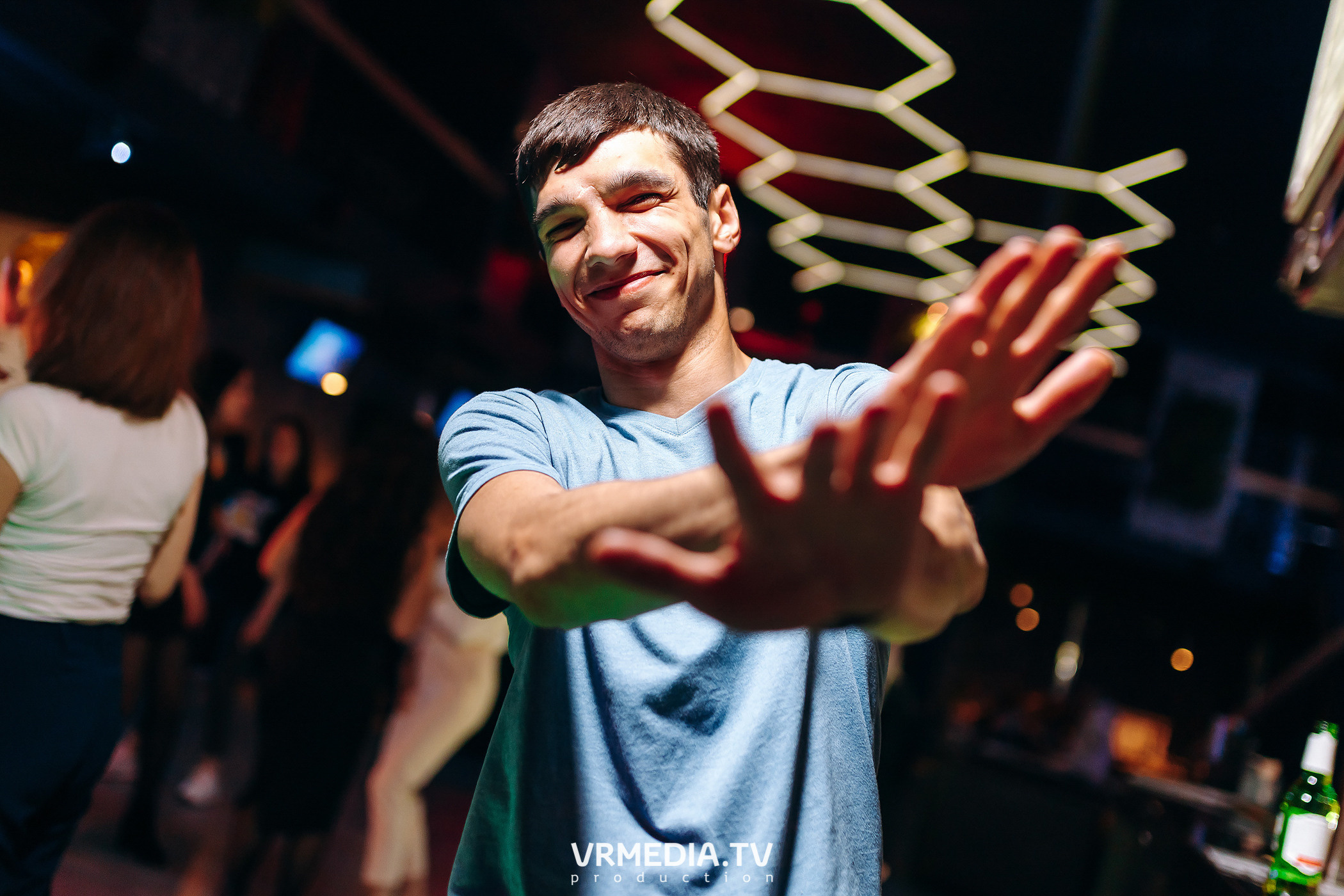 Выходные в баре «DOSKI»