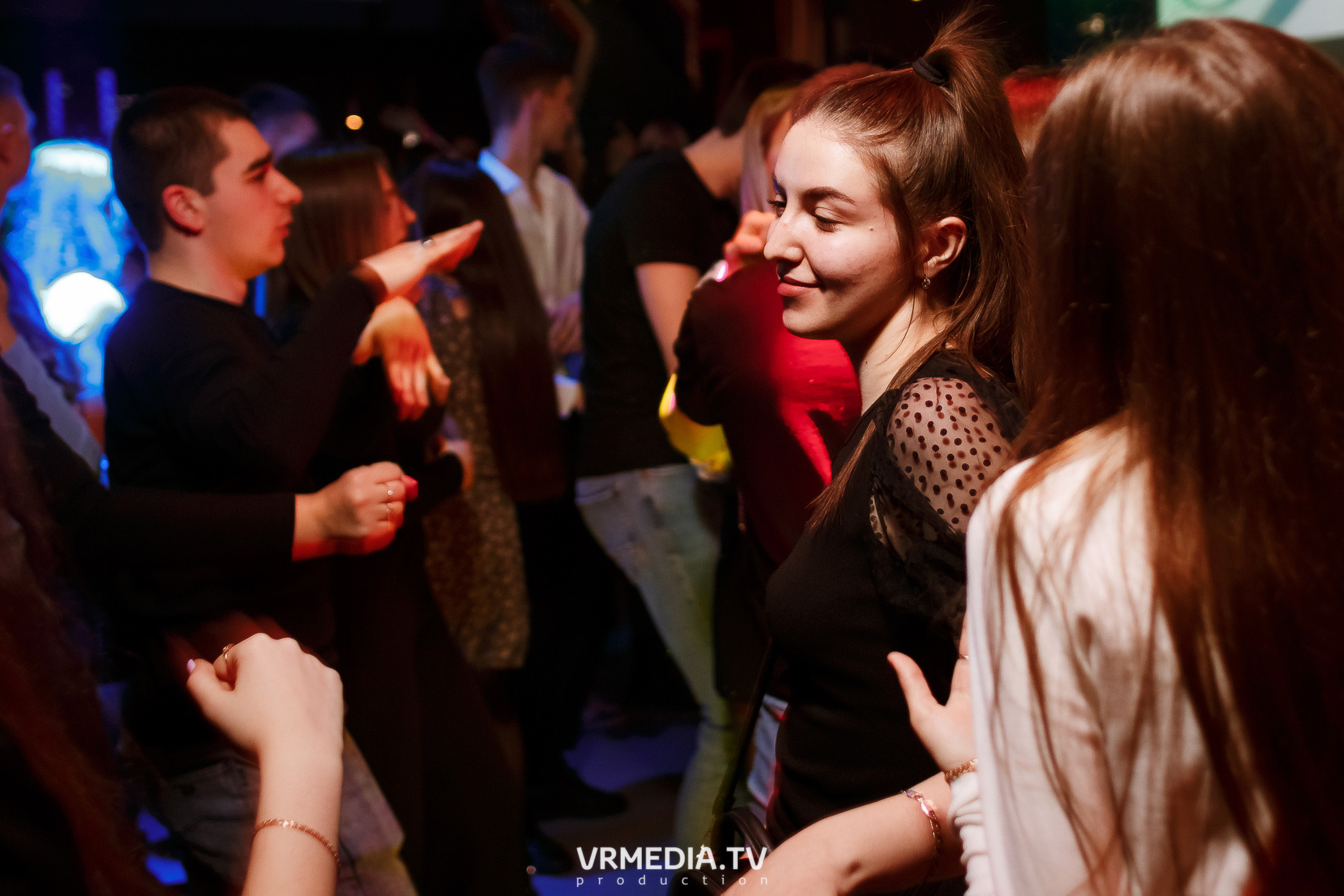 Выходные в баре «DOSKI»