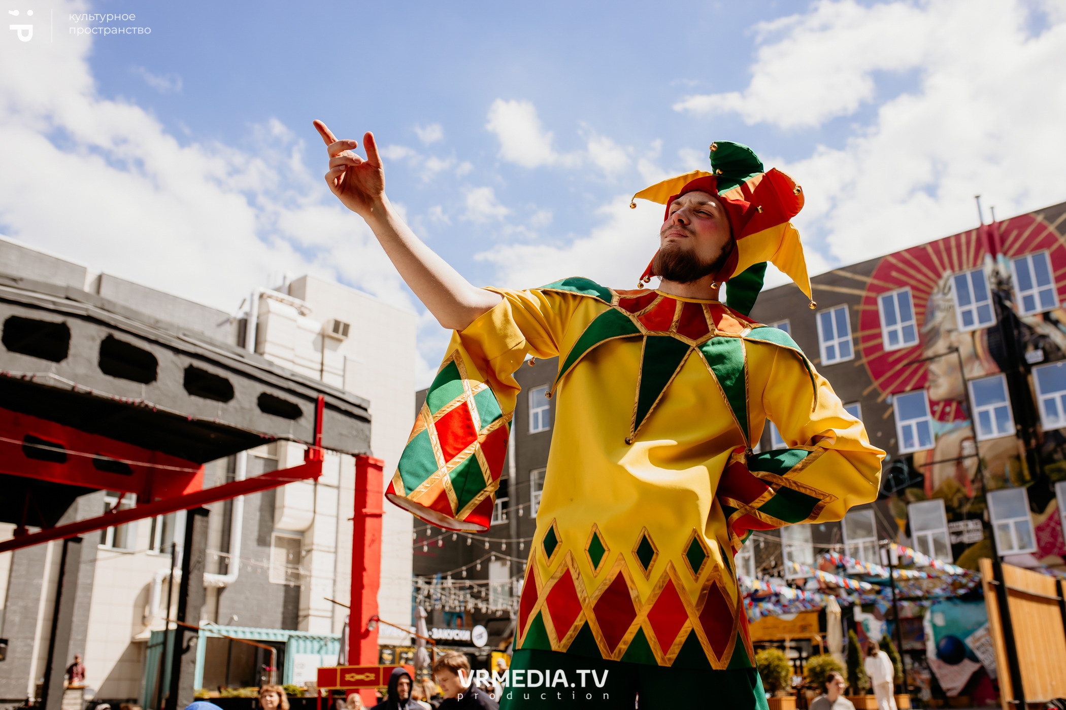 ВСТРЕЧАЙ ЛЕТО С DETISKAZKA42 в культурном пространстве «Редакция»