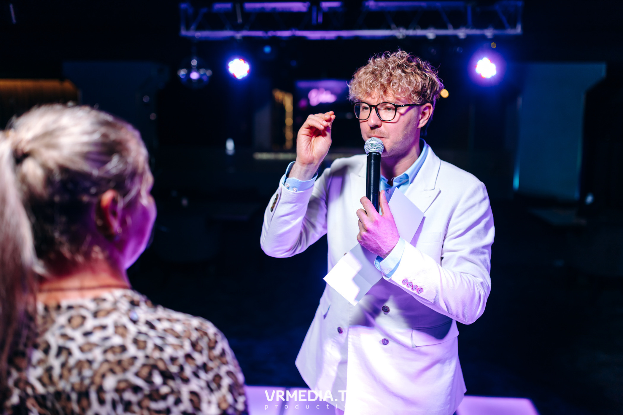 Love is… в караоке-баре «Volna»