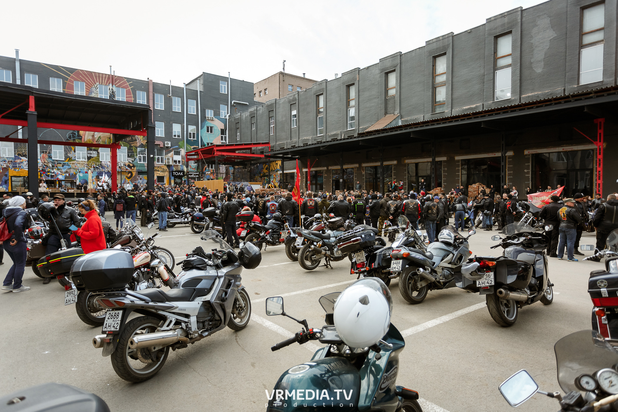 Открытие кемеровского мотосезона в культурном пространстве «Редакция»