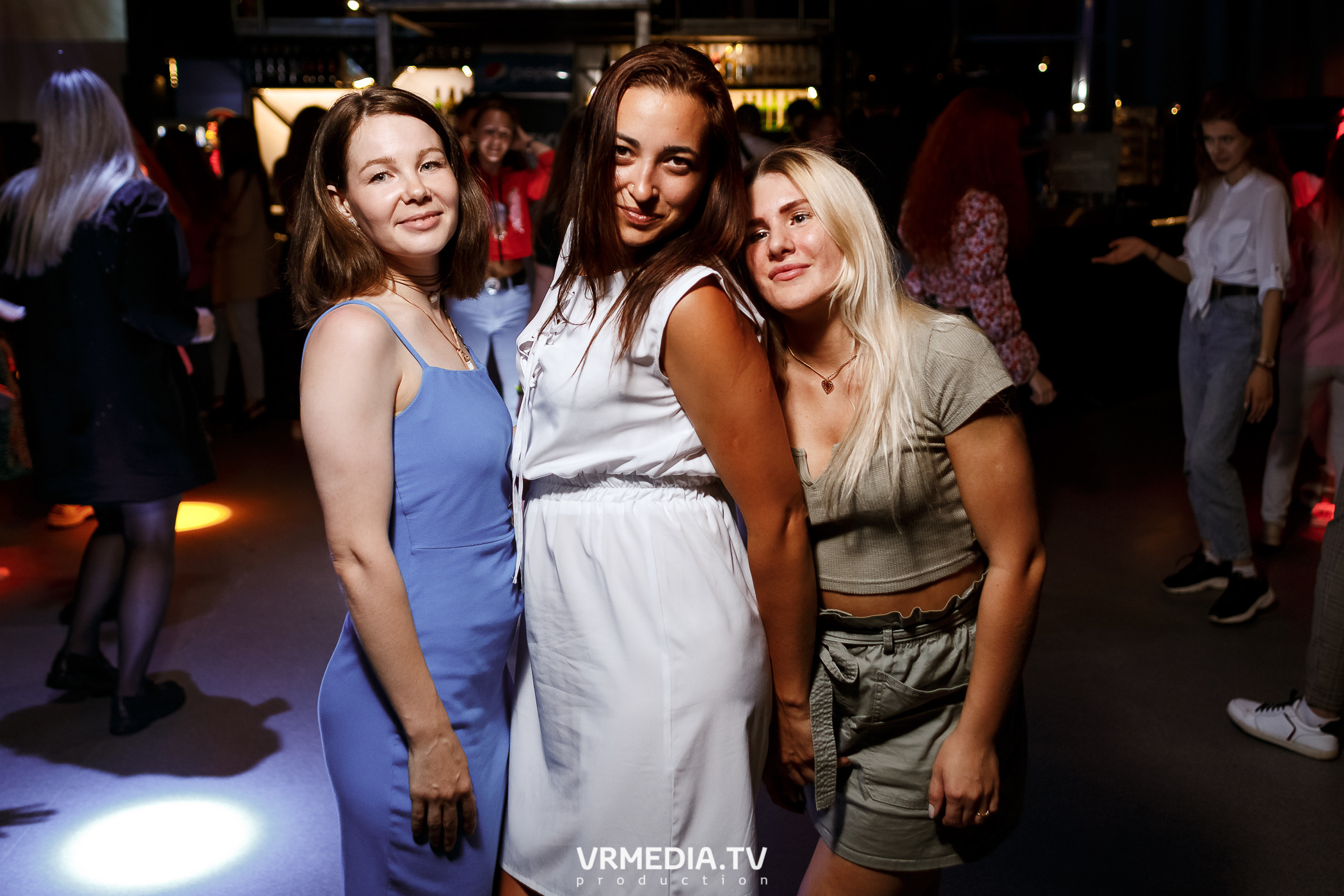 Выходные в баре «DOSKI»