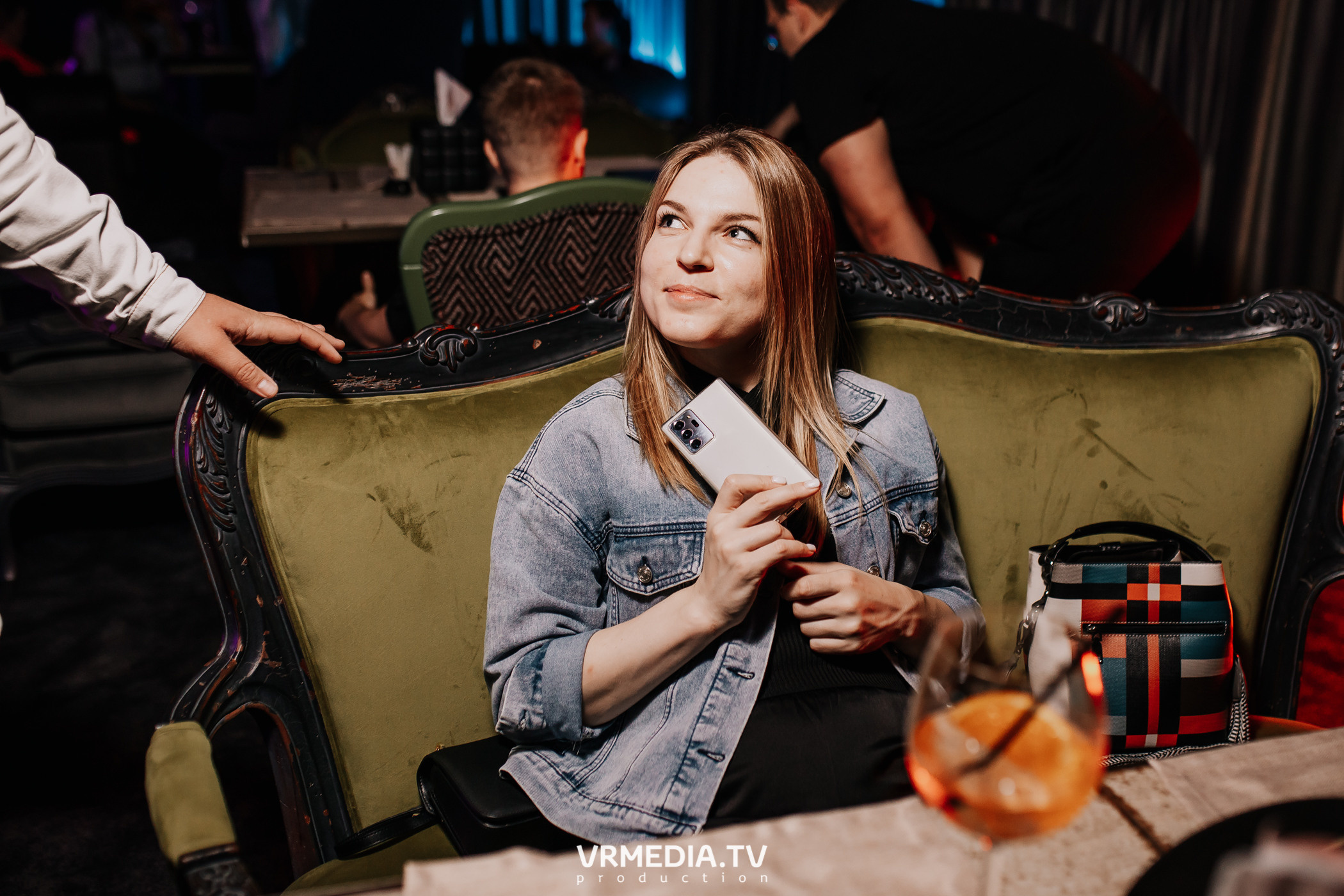 IQ party в караоке-баре «Volna»