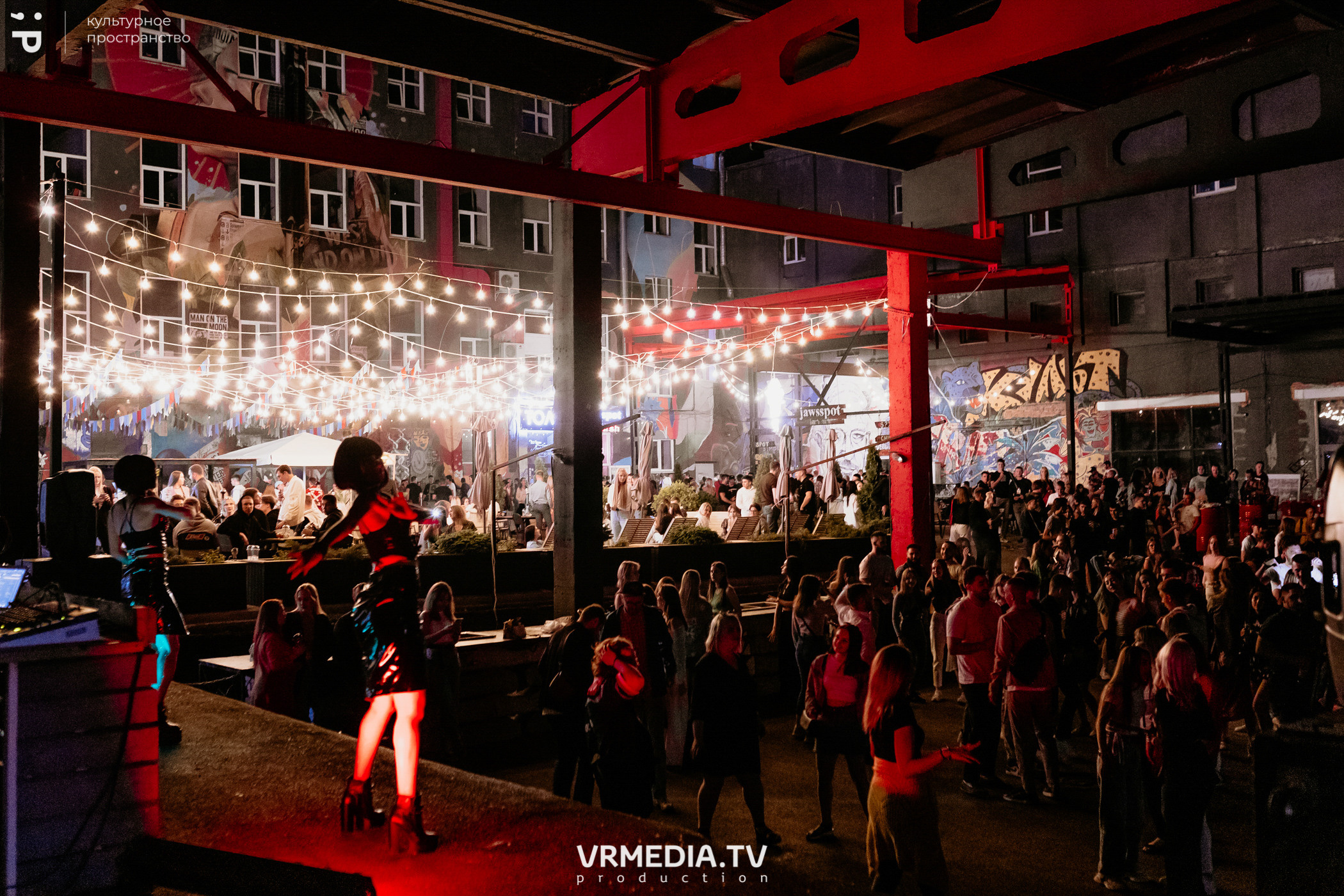 #Редакция_Лето: Time 92 в культурном пространстве «Редакция»