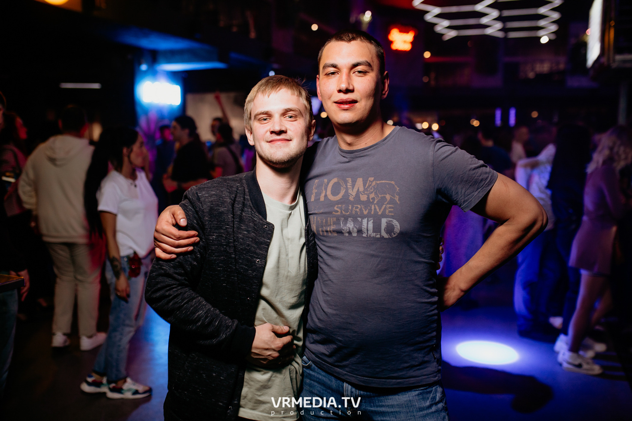 Выходные в баре «DOSKI»