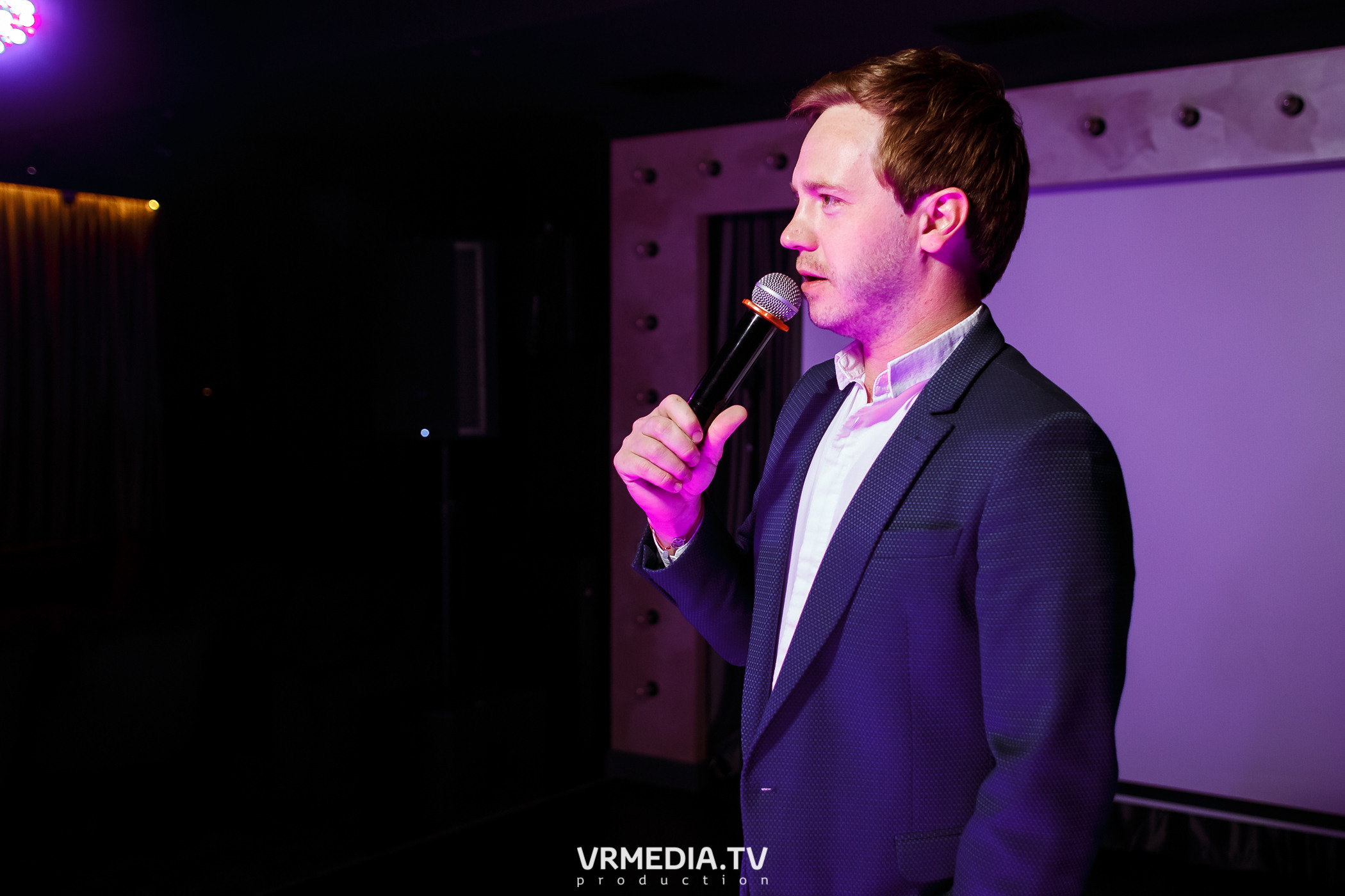 Золотая пятница в караоке-баре «Volna»