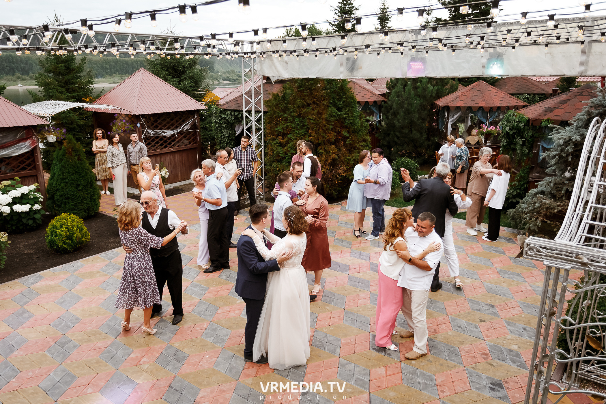 Выходные в ресторане «Лазурный берег»