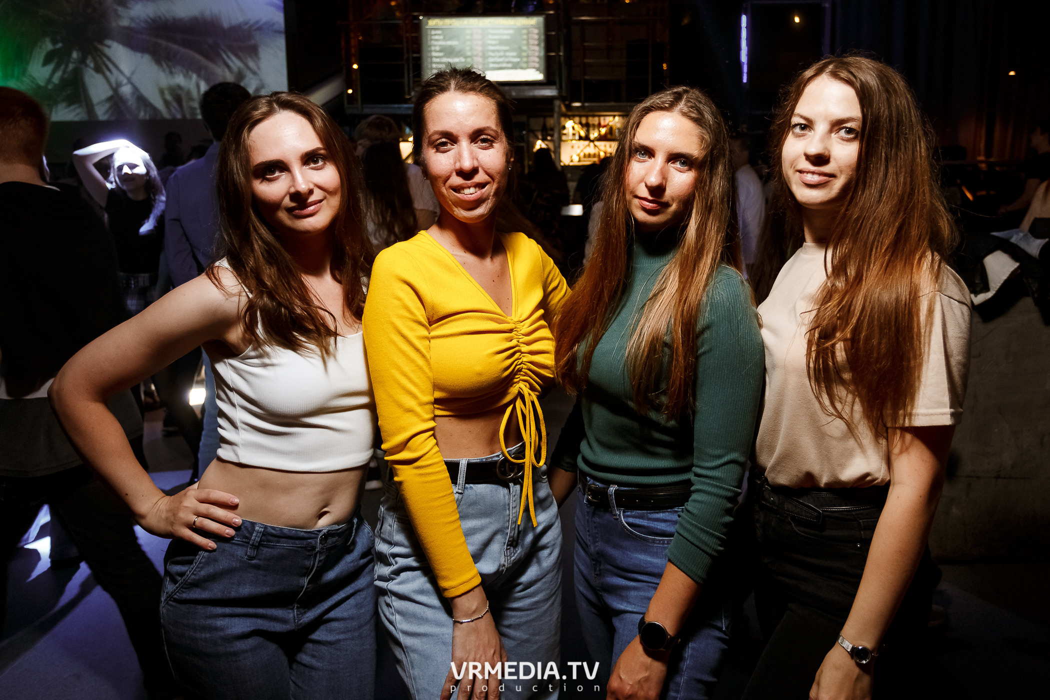 Выходные в баре «DOSKI»