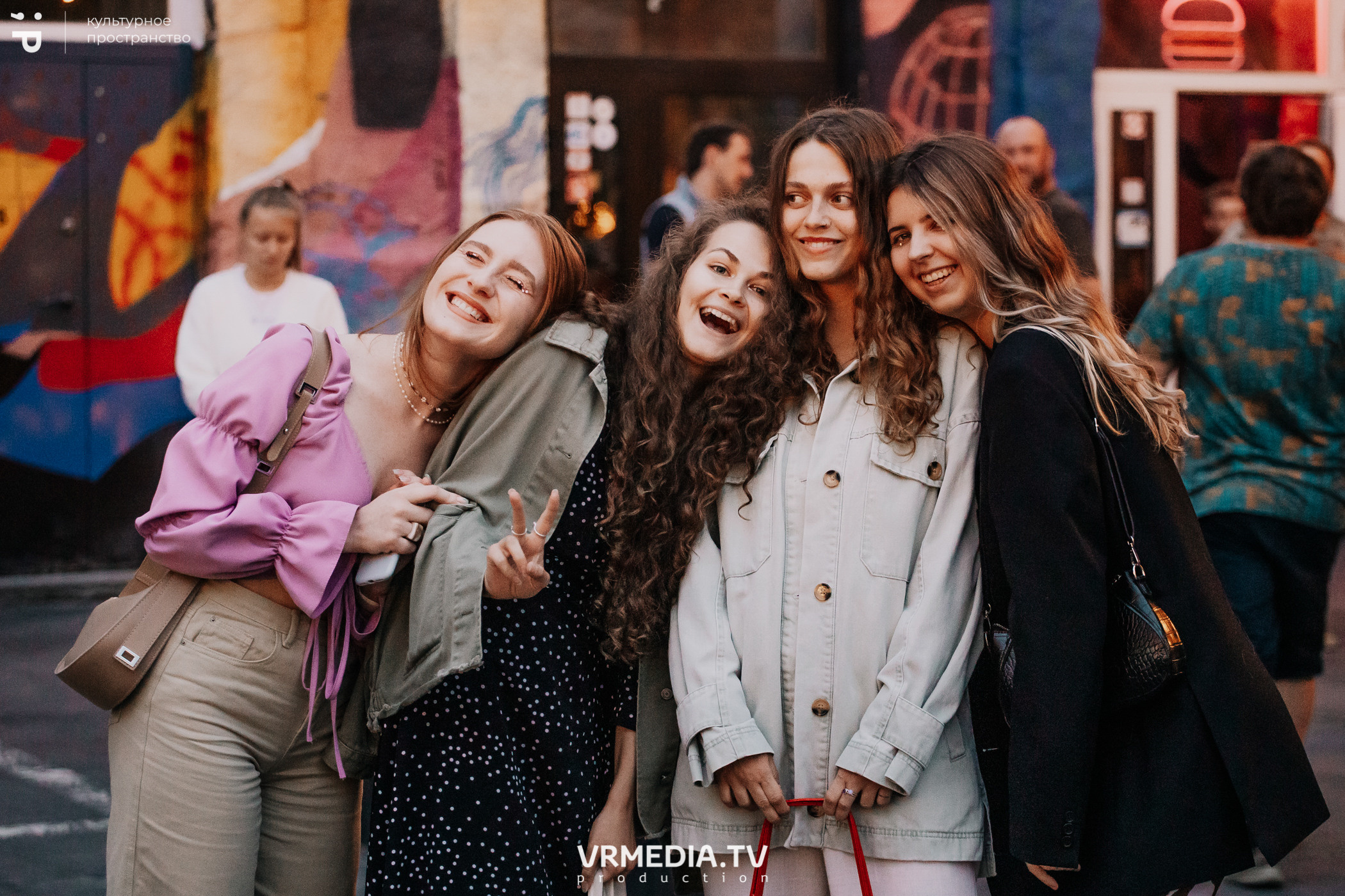 11 Friends of Chao в культурном пространстве «Редакция»