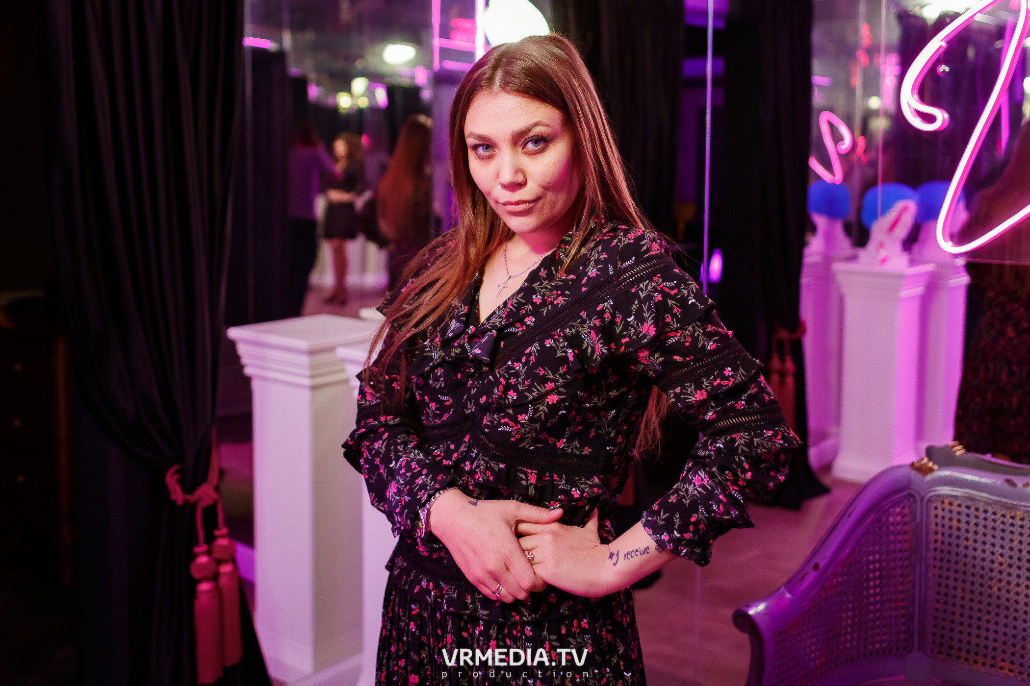 Колесо фортуны в караоке-баре «Volna»