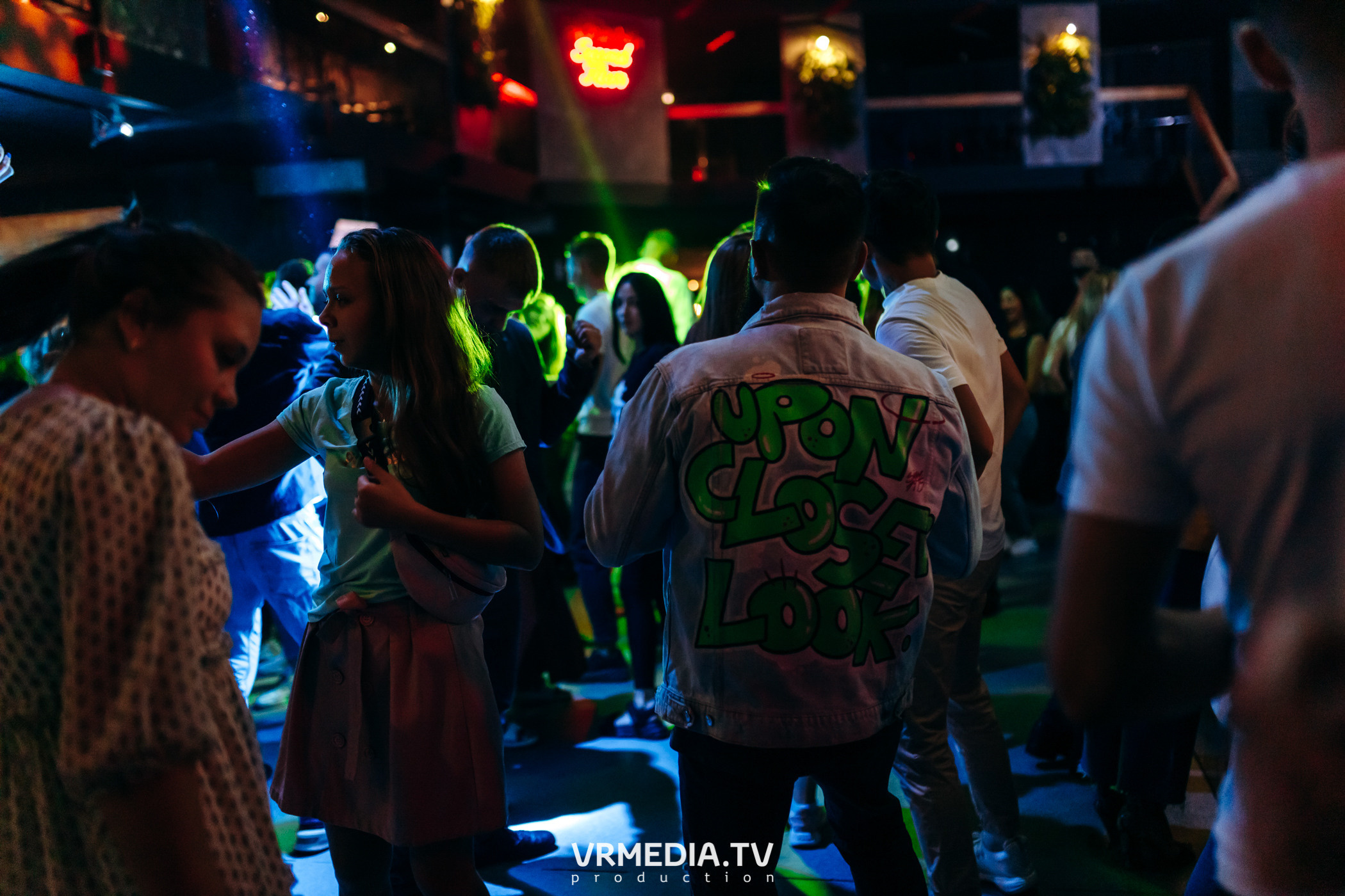 Выходные в баре «DOSKI»