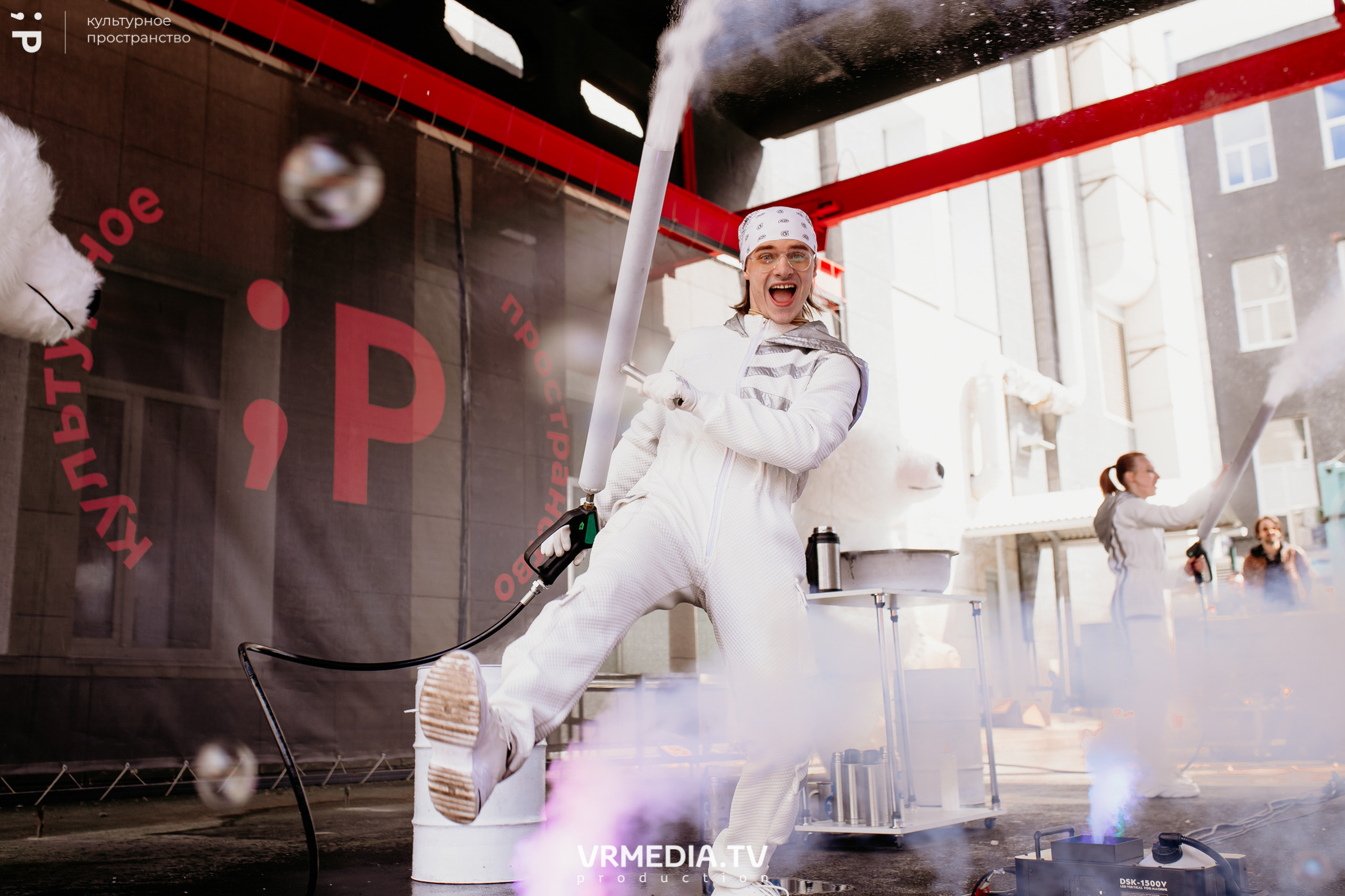 ВСТРЕЧАЙ ЛЕТО С DETISKAZKA42 в культурном пространстве «Редакция»