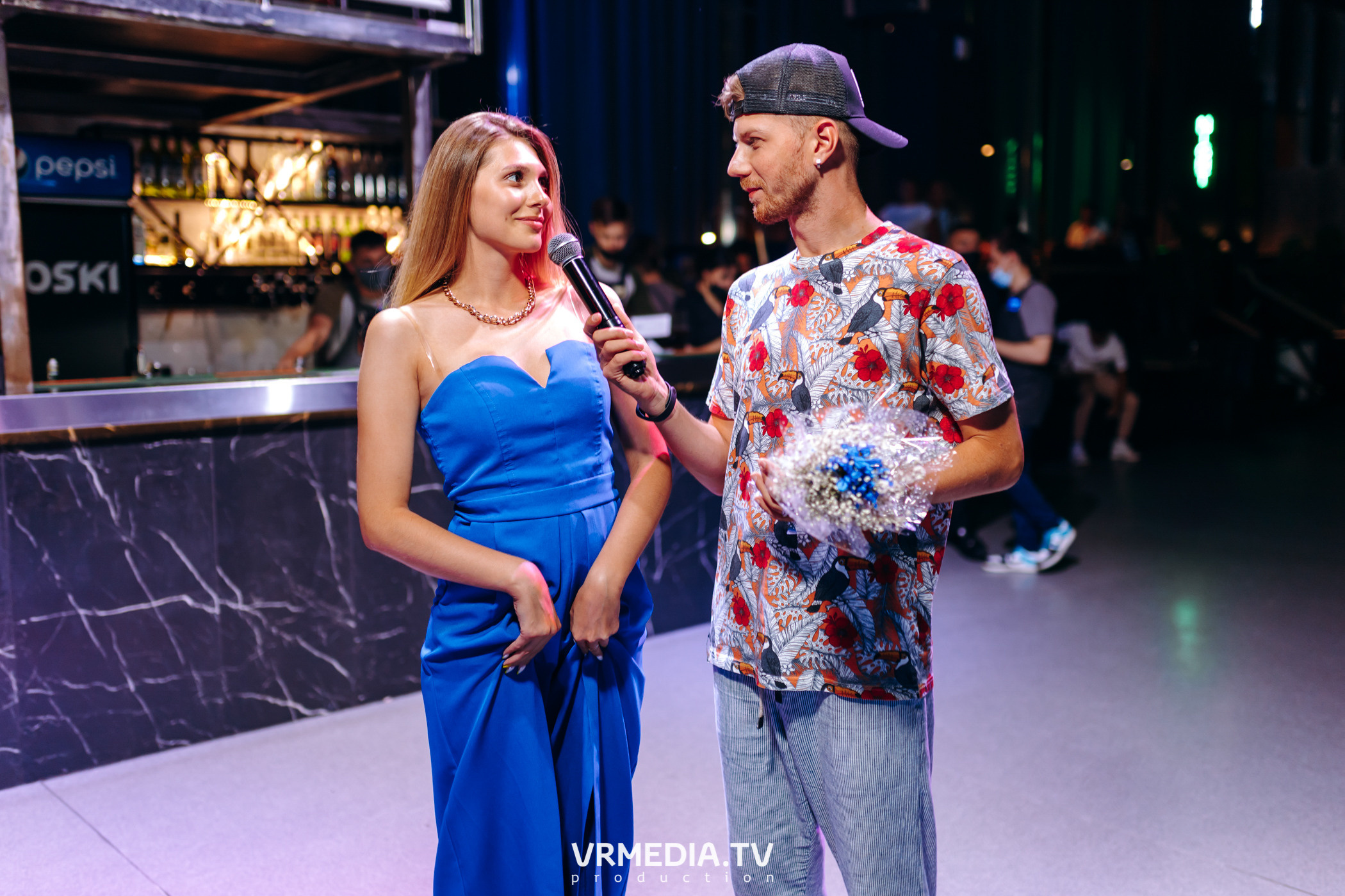 Выходные в баре «DOSKI»