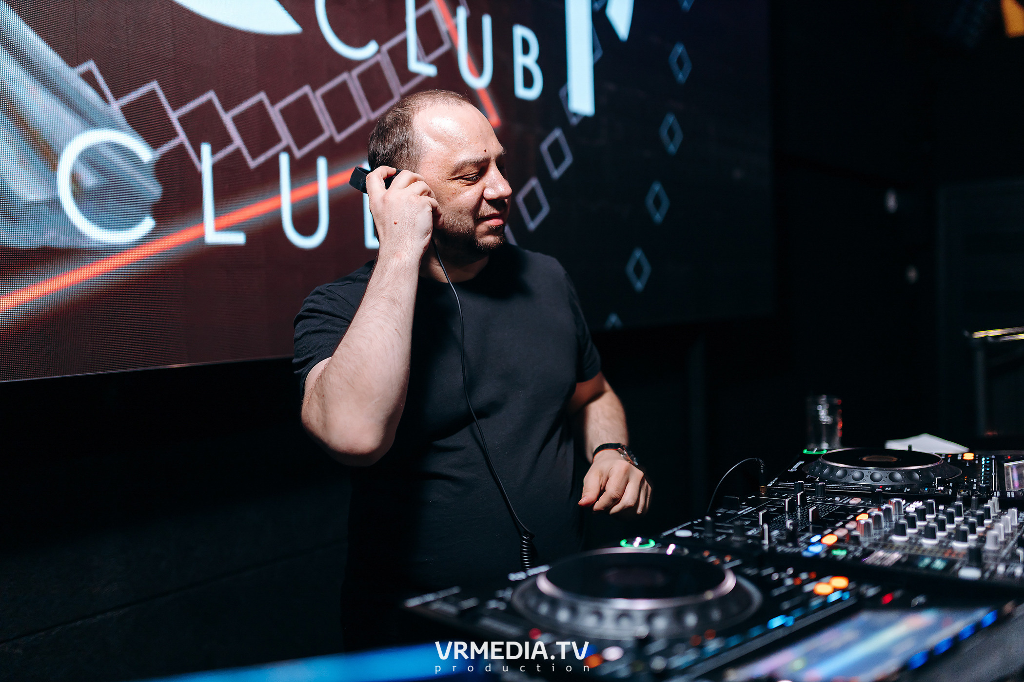 Выходные в ночном клубе «ЭФИР»