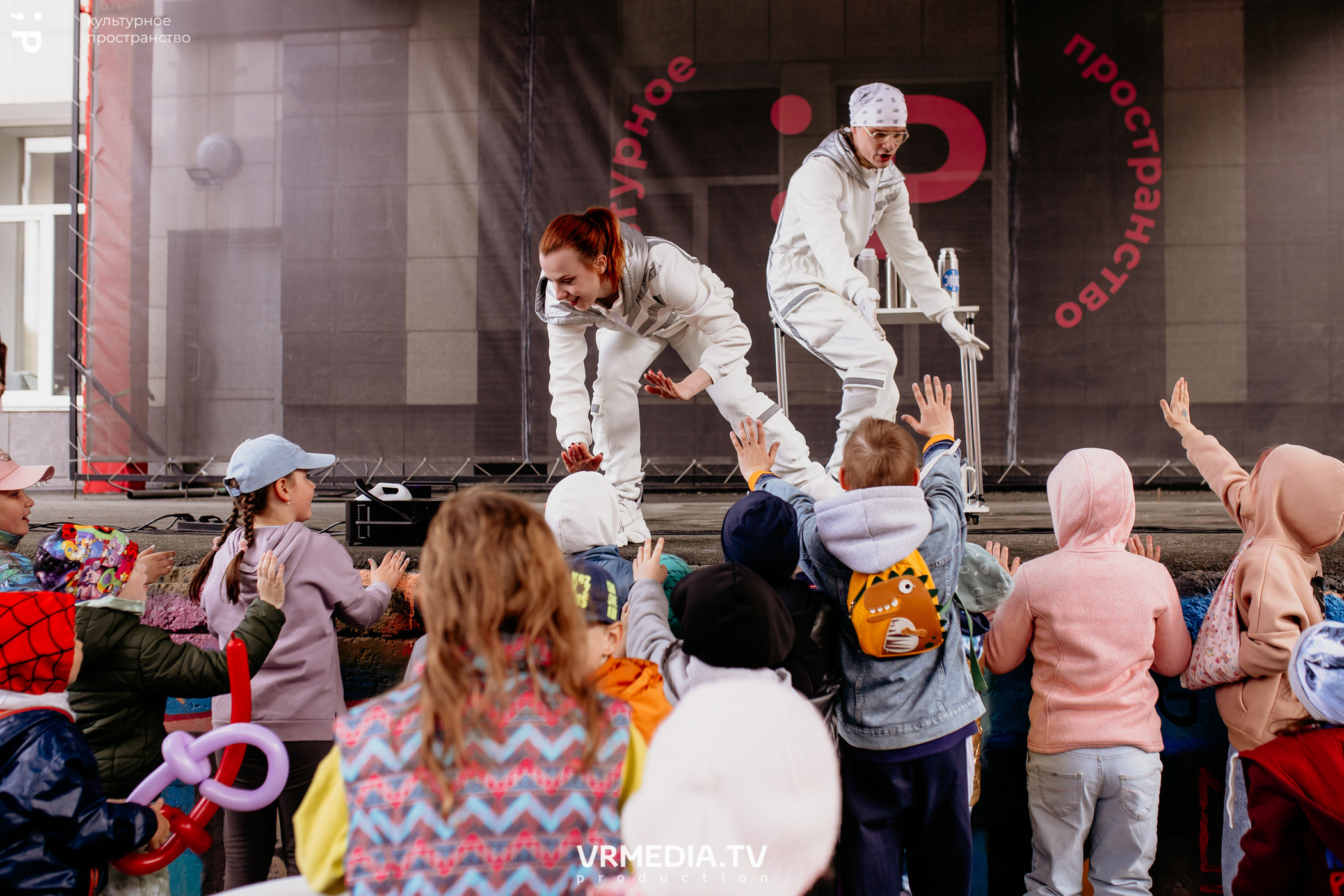 ВСТРЕЧАЙ ЛЕТО С DETISKAZKA42 в культурном пространстве «Редакция»