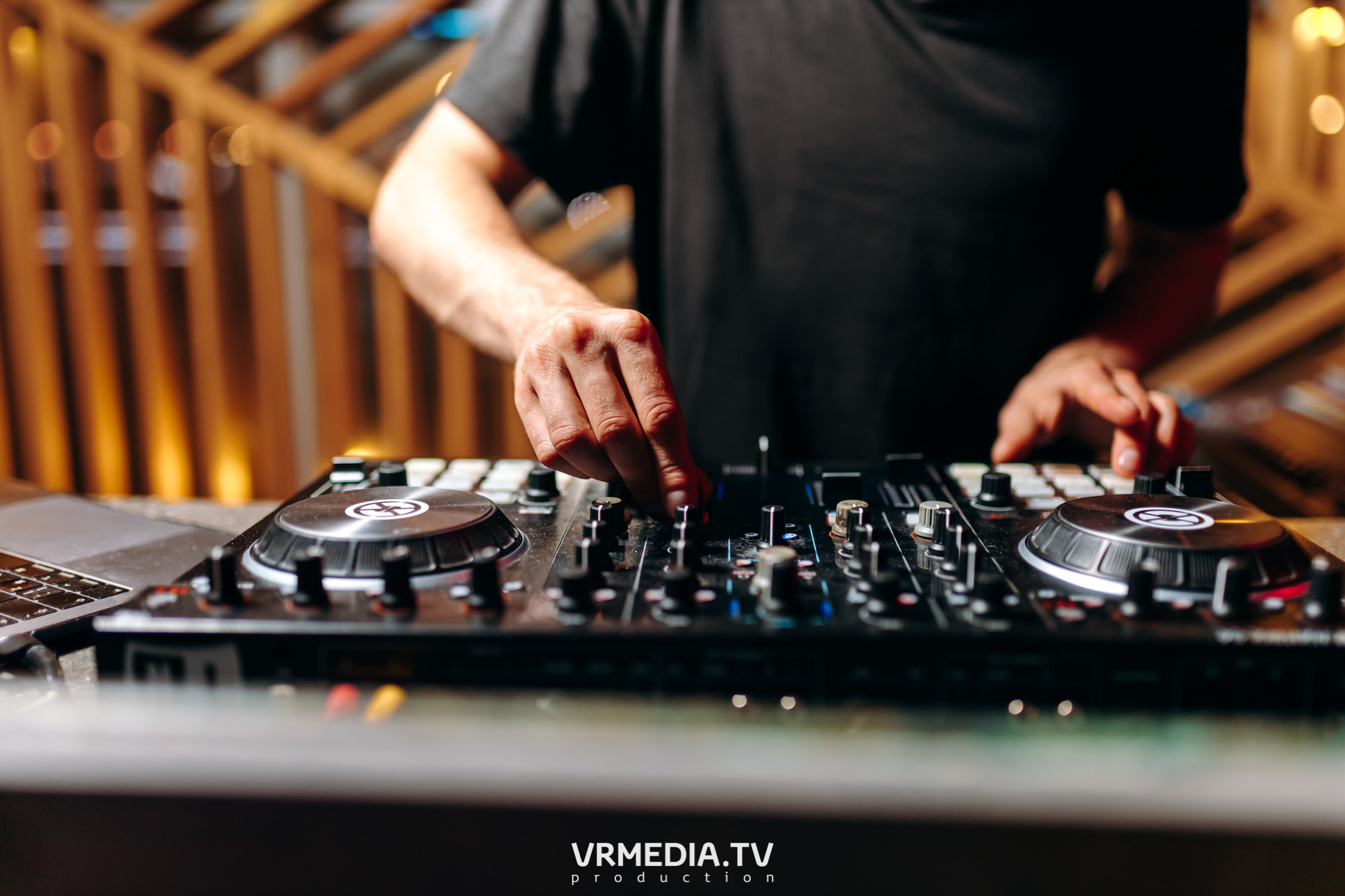 Выходные в баре «DOSKI»