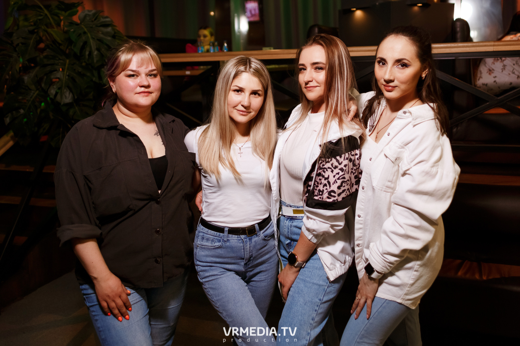 Выходные в баре «DOSKI»