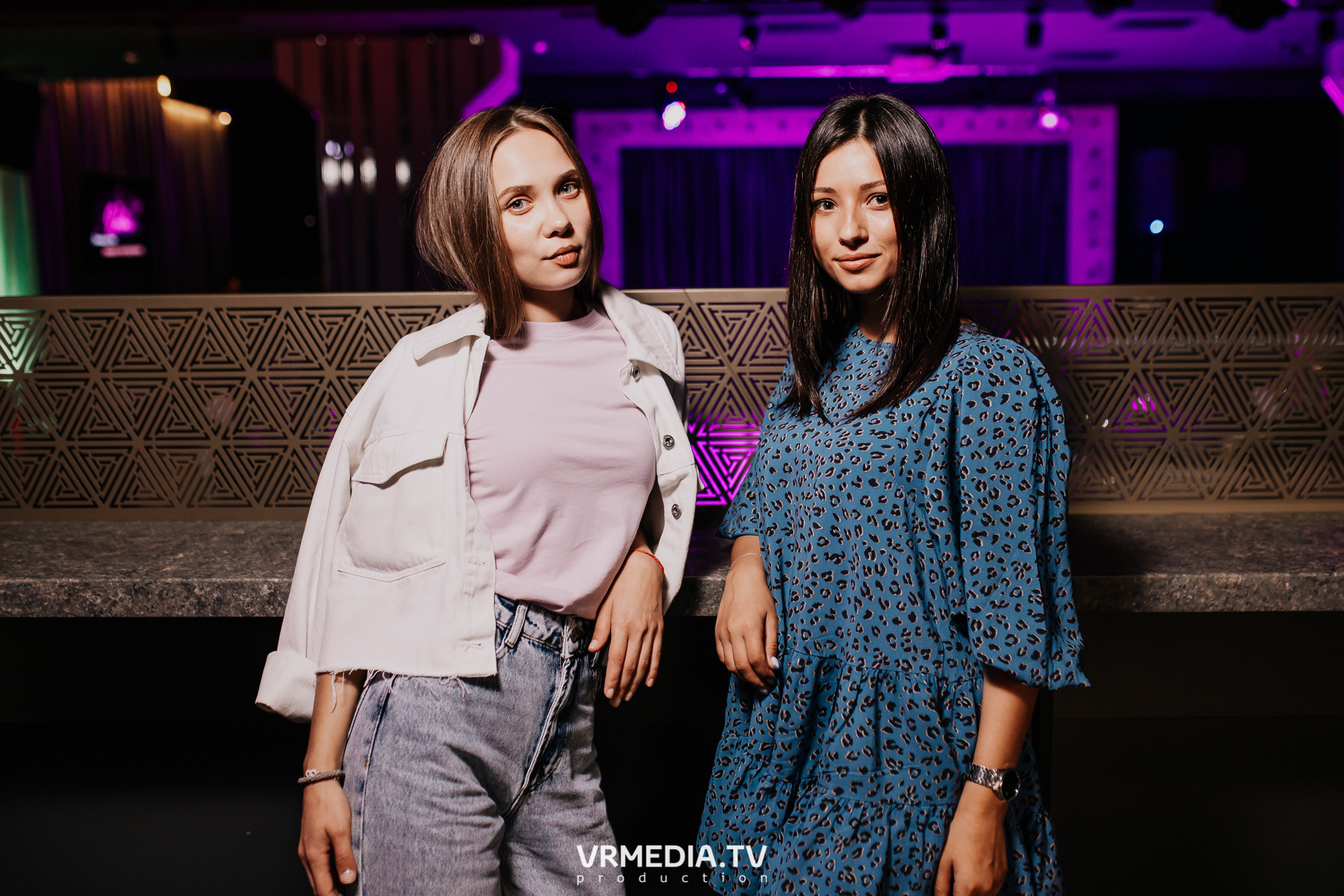 Русский рок в караоке-баре «Volna»