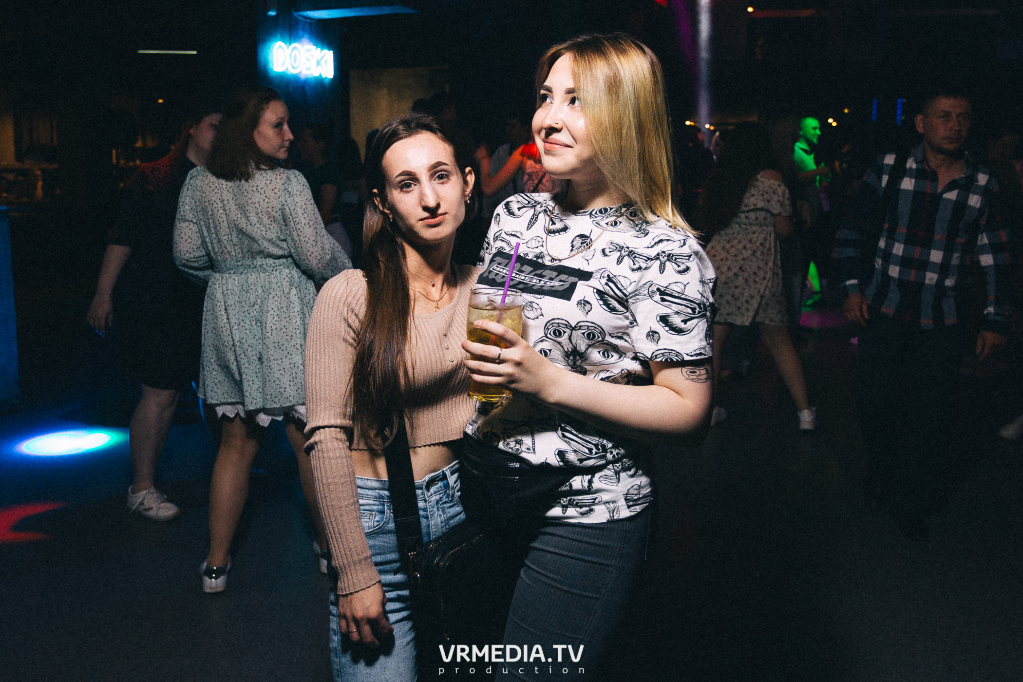 Bunny Hard в баре «DOSKI»