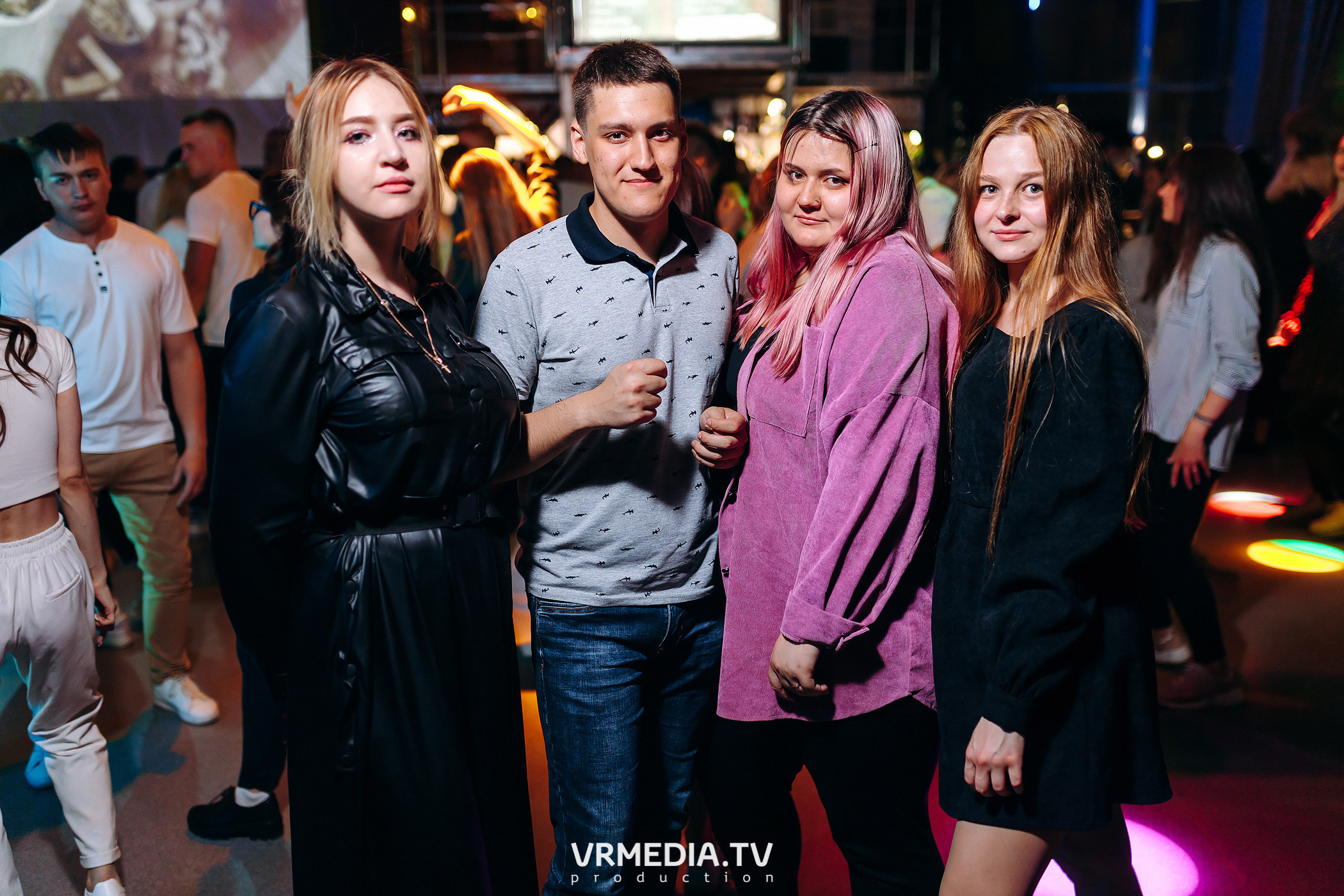 Выходные в баре «DOSKI»